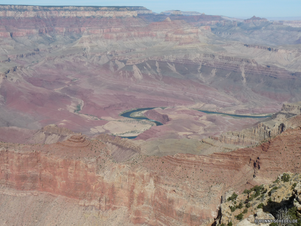 Grand Canyon National Park Schlucht Schlucht Tal natürliche depression Wüste Landschaft Fels Berg Berge Park Felge nationalen Grand Aushöhlung Fluss landschaftlich Geologie Reisen Stein Tourismus Klippe Felsen Sand Himmel Wahrzeichen Wolken im freien Südwesten Abenteuer Urlaub Wandern Tourist Wunder Orange im freien Baum Westen geologische Mesa Welt Süden Krater Bildung geologische formation Wildnis trocken Szenerie Grand canyon Gelände Szene Wolke natürliche Wasser Klippen Sandstein Aussicht Nationalpark hoch zeigen Hügel Horizont Luftbild majestätisch tief Steine Umgebung Licht bunte Sommer canyon ravine valley natural depression desert landscape rock mountain mountains park rim national grand erosion river scenic geology travel stone tourism cliff rocks sand sky landmark clouds outdoors southwest adventure vacation hiking tourist wonder orange outdoor tree west geological mesa world south crater formation geological formation wilderness dry scenery grand canyon terrain scene cloud natural water cliffs sandstone vista national park high point hill horizon aerial majestic deep stones environment light colorful summer