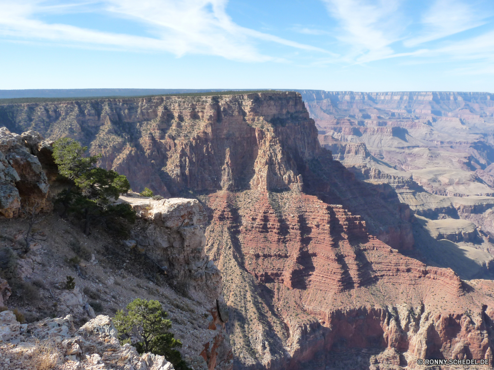 Grand Canyon National Park Schlucht Schlucht Tal natürliche depression Berg Landschaft Fels Park nationalen Berge Himmel Klippe Reisen Tourismus Stein Wüste Wolken landschaftlich Bereich Geologie Fluss im freien Felsen im freien Wandern Szenerie Aushöhlung Grand Wahrzeichen Urlaub Felge Baum Spitze Südwesten Süden Bäume Hügel Sand Wald geologische Wildnis Wunder Sandstein Westen Umgebung Abenteuer Tourist Panorama Mesa Orange Bildung Schnee natürliche Aussicht Wolke Horizont felsigen Sommer Ziel See Schlucht Alpine übergeben Gras Wasser hoch Norden Land Alpen Szene Antike Gletscher Landschaften Attraktion Straße Linie Geschichte Welt geologische formation canyon ravine valley natural depression mountain landscape rock park national mountains sky cliff travel tourism stone desert clouds scenic range geology river outdoor rocks outdoors hiking scenery erosion grand landmark vacation rim tree peak southwest south trees hill sand forest geological wilderness wonder sandstone west environment adventure tourist panorama mesa orange formation snow natural vista cloud horizon rocky summer destination lake gorge alpine pass grass water high north land alps scene ancient glacier scenics attraction road line history world geological formation