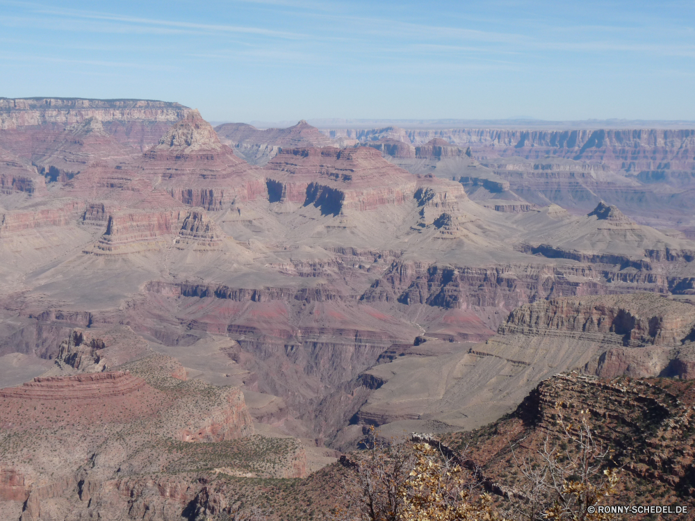 Grand Canyon National Park Schlucht Schlucht Tal natürliche depression Landschaft Berge Fels Berg Wüste Park Reisen nationalen Grand Geologie Himmel Felsen landschaftlich Klippe Felge Aushöhlung Tourismus Stein Fluss im freien Wolken Sand Südwesten Urlaub Wahrzeichen Mesa im freien Westen Wandern geologische Abenteuer Wunder Orange Tourist Baum Szenerie Welt Süden Bildung Sandstein Wildnis trocken Gelände Spitze Hügel natürliche Bereich Landschaften Bereich Land Szene Wolke Umgebung Arid majestätisch Wasser Nationalpark Wald hoch Aussicht felsigen Erde Straße Horizont Bäume canyon ravine valley natural depression landscape mountains rock mountain desert park travel national grand geology sky rocks scenic cliff rim erosion tourism stone river outdoors clouds sand southwest vacation landmark mesa outdoor west hiking geological adventure wonder orange tourist tree scenery world south formation sandstone wilderness dry terrain peak hill natural range scenics area land scene cloud environment arid majestic water national park forest high vista rocky earth road horizon trees