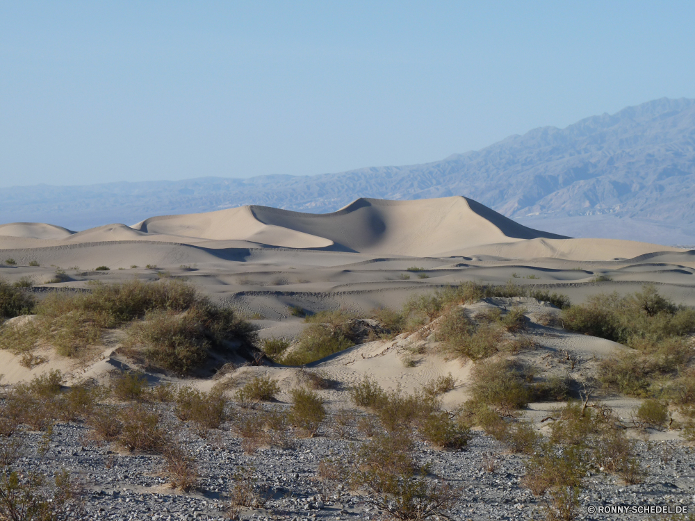 Death Valley Nationalpark Hochland Landschaft Berg Düne Sand Berge Himmel Reisen Fels Wüste Boden Schnee Tal im freien Tourismus Felsen Hügel Spitze landschaftlich Erde Bereich Wolken Sommer Land Wildnis Vulkan Szenerie Fluss im freien Wasser hoch Stein trocken Umgebung Gletscher Park Urlaub Wolke nationalen Strand Eis natürliche Wald Meer Hügel Abenteuer sonnig Wanderung Steine kalt See Küste Arid Geologie Entwicklung des ländlichen Wandern Extreme Wild Boden Tag außerhalb niemand heiß Landschaft geologische formation Sonnenuntergang Dürre Sonne felsigen Gras Ozean Szene Klima natürliche Höhe Wetter Bäume Grat Gipfeltreffen Alpen Gelände Tod majestätisch Baum Winter Schmutz Panorama Reise Reise Wärme Ökologie Farbe Steigung Ufer Schlucht Klippe highland landscape mountain dune sand mountains sky travel rock desert soil snow valley outdoors tourism rocks hill peak scenic earth range clouds summer land wilderness volcano scenery river outdoor water high stone dry environment glacier park vacation cloud national beach ice natural forest sea hills adventure sunny hike stones cold lake coast arid geology rural hiking extreme wild ground day outside nobody hot countryside geological formation sunset drought sun rocky grass ocean scene climate natural elevation weather trees ridge summit alps terrain death majestic tree winter dirt panorama trip journey heat ecology color slope shore canyon cliff