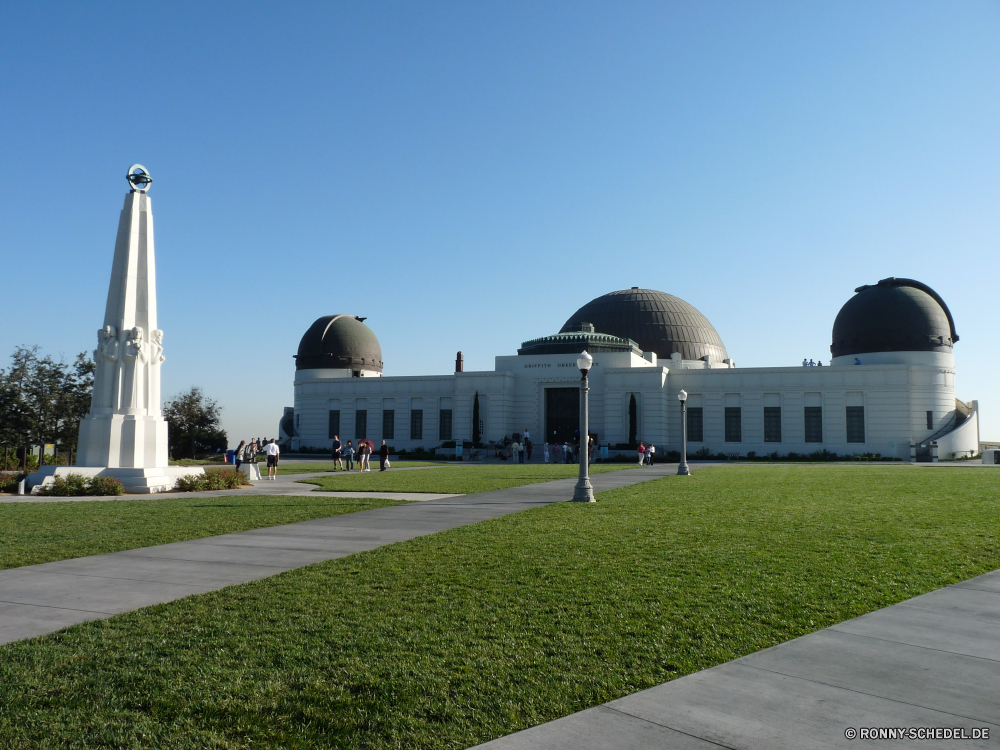 Los Angeles Planetarium Gebäude Struktur Architektur Kuppel Moschee Religion Reisen Stadt Himmel Wahrzeichen Tourismus berühmte Tempel historischen Denkmal Minarett Kirche Antike religiöse Turm alt Tourist Landschaft beten Geschichte Gras Gebet Urlaub Hauptstadt Ziel Kultur Baum Turkei Marmor heilig glauben aussenansicht Wasser Umgebung Gottesdienst Gebäude Osten Park Gold Fels heilig Bogen Wolke Mauer Kathedrale Dach England Stein Rasen Sonnenuntergang Bauernhof moderne Urban planetarium building structure architecture dome mosque religion travel city sky landmark tourism famous temple historic monument minaret church ancient religious tower old tourist landscape pray history grass prayer vacation capital destination culture tree turkey marble holy faith exterior water environment worship buildings east park gold rock sacred arch cloud wall cathedral roof england stone lawn sunset farm modern urban