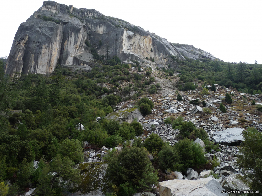 Yosemite Nationalpark Klippe Berg geologische formation Fels Landschaft Berge Wildnis Himmel Park Reisen Baum Tal Hügel Fluss Wasser nationalen Felsen Bäume Stein Wald Sommer Schlucht Tourismus im freien Bereich Cliff-Wohnung landschaftlich im freien hoch Urlaub Steigung Wohnung felsigen Wandern Kiefer Umgebung Tag Antike Wolken Geologie Meer Linie Szenerie Sandstein Küste Aufstieg Landschaften Küste Gehäuse Gras Insel Bildung natürliche Panorama Stream Wolke Ziel Wüste Nach oben Mauer Schnee alt Spitze Panorama Struktur natürliche Höhe Tourist Ozean ruhige Sand Wild Szene Pflanze Urlaub Steine Süden Vorgebirge See Schlucht steilen Reiseziel Farbe Hügel Reise Reise Höhle Sonne Gletscher cliff mountain geological formation rock landscape mountains wilderness sky park travel tree valley hill river water national rocks trees stone forest summer canyon tourism outdoors range cliff dwelling scenic outdoor high vacation slope dwelling rocky hiking pine environment day ancient clouds geology sea line scenery sandstone coast ascent scenics coastline housing grass island formation natural panorama stream cloud destination desert top wall snow old peak panoramic structure natural elevation tourist ocean tranquil sand wild scene plant holiday stones south promontory lake ravine steep travel destinations color hills trip journey cave sun glacier