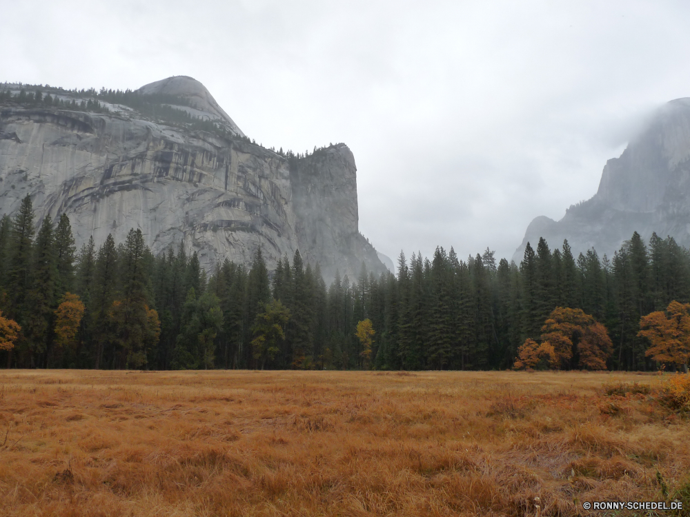 Yosemite Nationalpark Landschaft Berg Park Berge Fels Himmel Reisen Baum nationalen Spitze Tal Bereich Stein Wüste Wald Knoll Tourismus Wildnis Wolken Klippe landschaftlich Szenerie Bäume im freien Hochland natürliche im freien Umgebung Sommer Fluss Schlucht Herbst Gras Szene Aushöhlung Hügel Land Schnee Schloss Wolke sonnig Alpine Südwesten Feld Wiese hoch Tag Landschaften Geologie Gelände Wasser Aussicht Wandern Entwicklung des ländlichen Felsen Sand See Landschaft fallen Sandstein Horizont geologische formation Urlaub Alpen Mount übergeben Hügel Westen Steigung Panorama Saison am Morgen Straße Gipfeltreffen Bildung felsigen Wild Hügel Landschaften Frühling Pflanze Denkmal trocken friedliche Ruhe Aufstieg Land Sonnenlicht Mauer Klettern westliche woody plant Gletscher Winter Hölzer Reise Reflexion Pflanzen Tourist Kiefer Wahrzeichen Struktur landscape mountain park mountains rock sky travel tree national peak valley range stone desert forest knoll tourism wilderness clouds cliff scenic scenery trees outdoors highland natural outdoor environment summer river canyon autumn grass scene erosion hill land snow castle cloud sunny alpine southwest field meadow high day landscapes geology terrain water vista hiking rural rocks sand lake countryside fall sandstone horizon geological formation vacation alps mount pass hills west slope panorama season morning road summit formation rocky wild mound scenics spring plant monument dry peaceful calm ascent country sunlight wall climb western woody plant glacier winter woods trip reflection plants tourist pine landmark structure