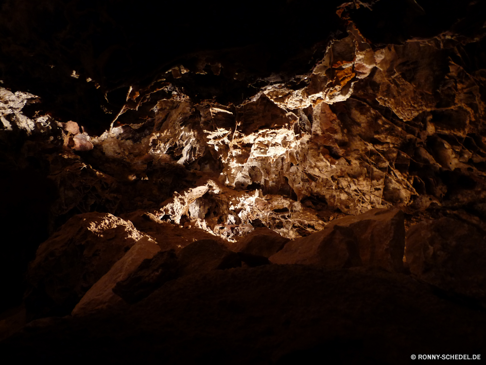 Wind Cave Berg Bereich Landschaft geologische formation Berge Schlucht Alp Höhle Fels Himmel Reisen Wolken landschaftlich Spitze Tal Schnee Park nationalen natürliche Höhe Tourismus Felsen Wildnis Stein Gletscher Geologie Wüste Grand Szenerie Schlucht felsigen im freien Urlaub Wolke Wandern Baum Winter Sonnenuntergang hoch im freien trocken Sand Sonnenaufgang Wald Hügel Szene Klippe Gipfeltreffen Aushöhlung Klettern Horizont Steigung natürliche Fluss majestätisch Abenteuer Sommer geologische Eis Wild Reise Süden Land Tourist Umgebung natürliche depression Sonne Alpen Alpine Südwesten Mount Klettern Gelände Westen Nach oben Aufstieg Wasser Bäume Spitzen Höhe Wandern Felge übergeben kalt Panorama Vulkan Licht gelb ruhige Urlaub Gras Sterne mountain range landscape geological formation mountains canyon alp cave rock sky travel clouds scenic peak valley snow park national natural elevation tourism rocks wilderness stone glacier geology desert grand scenery ravine rocky outdoors vacation cloud hiking tree winter sunset high outdoor dry sand sunrise forest hill scene cliff summit erosion climbing horizon slope natural river majestic adventure summer geological ice wild journey south land tourist environment natural depression sun alps alpine southwest mount climb terrain west top ascent water trees peaks altitude trekking rim pass cold panorama volcano light yellow tranquil holiday grass star