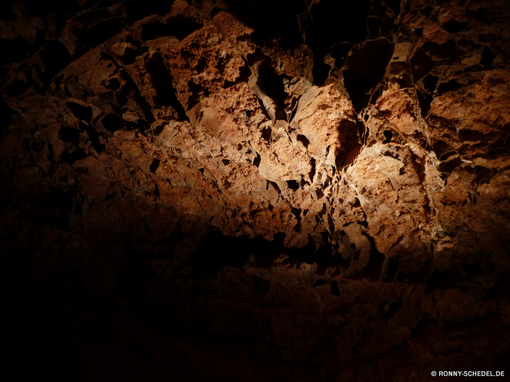 Wind Cave Höhle geologische formation Fels Wüste Schlucht Geologie Landschaft Stein Mauer alt Tourismus Sand nationalen Park Reisen Sandstein landschaftlich natürliche Antike Baum Cliff-Wohnung Felsen Erde Formationen Himmel Aushöhlung Grunge Berg dunkel Textur Berge Orange Südwesten im Alter von trocken Licht Wohnung Tourist Muster Tal Steine geologische Bildung Wasser Farbe Tunnel Innenseite Jahrgang u-Bahn Urlaub texturierte Klippe Wildnis Braun tief Abenteuer Wolken Struktur gelb Rau schmutzig Sonnenuntergang im freien Gehäuse Tropfsteinhöhle Höhle Staaten Antik rostige Vereinigte niemand Verwittert Tapete im freien Durchgang Backstein Wahrzeichen Oberfläche Bereich geologische leere unter Mysterium Attraktion Schmutz Grunge Ozean Holz Hügel Ziel Umgebung Land Ökologie Szenerie Sonnenlicht Sommer cave geological formation rock desert canyon geology landscape stone wall old tourism sand national park travel sandstone scenic natural ancient tree cliff dwelling rocks earth formations sky erosion grunge mountain dark texture mountains orange southwest aged dry light dwelling tourist pattern valley stones geologic formation water color tunnel inside vintage underground vacation textured cliff wilderness brown deep adventure clouds structure yellow rough dirty sunset outdoors housing stalactite cavern states antique rusty united nobody weathered wallpaper outdoor passage brick landmark surface range geological empty under mystery attraction dirt grungy ocean wood hill destination environment land ecology scenery sunlight summer