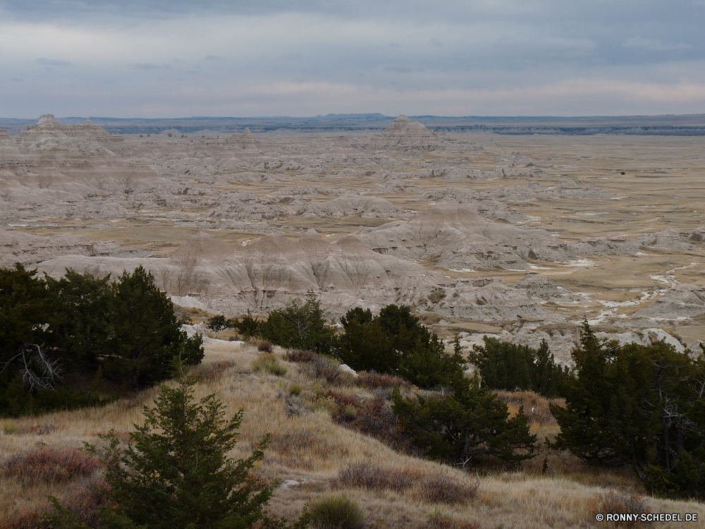 Badlands National Park Strand Küstenlinie Sand Ozean Meer Küste Wasser Landschaft Reisen Himmel Urlaub Ufer Insel Küste am Meer Sommer Fels Welle Urlaub landschaftlich natürliche Höhe seelandschaft geologische formation Vorgebirge Tropischer Wellen Sonne Bucht Wolke Klippe Felsen Küste Tourismus im freien Entspannen Sie sich Sandbank Wolken Stein Düne Szenerie Meeresküste ruhige Surf Sonnenuntergang Berg sonnig Fluss Boden Paradies natürliche See Erde Horizont Bar Barrier Pazifik Wüste im freien Szene Land klar Hochland Ziel trocken niemand Erholung Hügel Grat Baum sandigen idyllische Süden Sonnenaufgang Entspannung Steppe Klippen Gezeiten Reiner Wendekreis felsigen ruhig Freizeit Park friedliche Ruhe Frieden romantische Gras beach shoreline sand ocean sea coast water landscape travel sky vacation shore island coastline seaside summer rock wave holiday scenic natural elevation seascape geological formation promontory tropical waves sun bay cloud cliff rocks coastal tourism outdoor relax sandbar clouds stone dune scenery seashore tranquil surf sunset mountain sunny river soil paradise natural lake earth horizon bar barrier pacific desert outdoors scene land clear highland destination dry nobody recreation hill ridge tree sandy idyllic south sunrise relaxation steppe cliffs tide plain tropic rocky quiet leisure park peaceful calm peace romantic grass