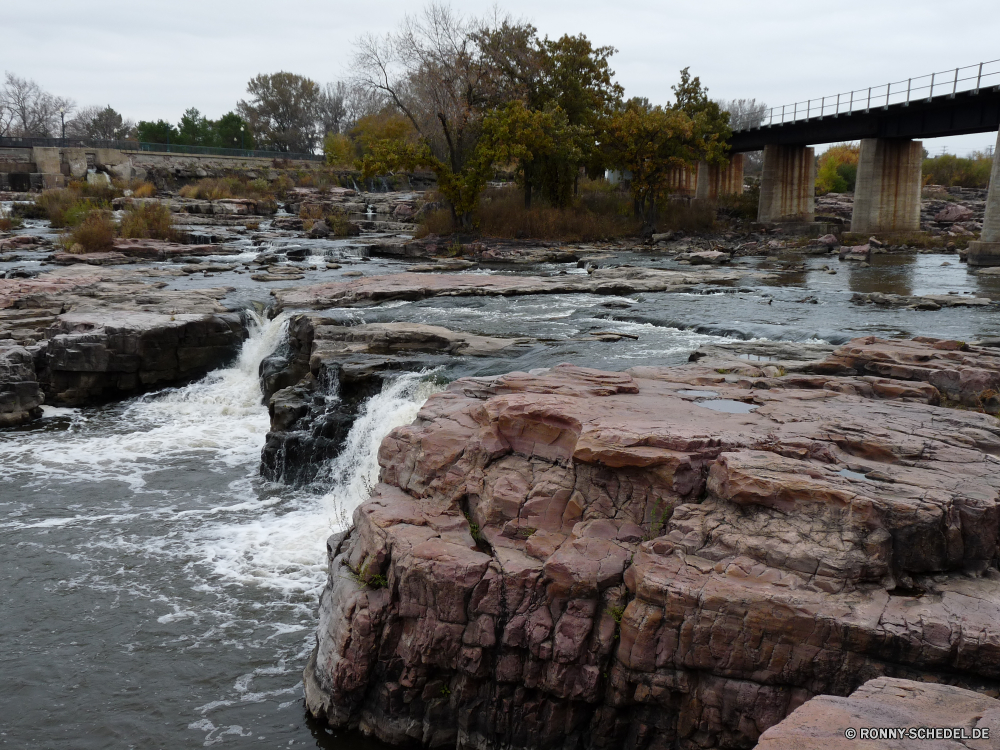 Sioux Falls Wellenbrecher Barrier Ufer Wasser Kanal Obstruktion Landschaft Körper des Wassers Fluss am See Himmel Ozean Meer Strand Struktur See Wolken Fels Küste Bäume Berg Reisen Sommer Stein landschaftlich Baum Insel Wald Küste Park Stream Urlaub Entspannen Sie sich Felsen Wolke im freien Tourismus Szene am Meer Bucht im freien Berge Küstenlinie seelandschaft Resort Tag Szenerie felsigen Urlaub Sand klar Sonne Tropischer friedliche Horizont Wild Steine Welle Hügel Boot Wellen Ruhe natürliche ruhige Paradies Wildnis Frühling Umgebung Entwicklung des ländlichen Herbst Lagune Brücke Entspannung exotische nationalen Anlegestelle Saison sonnig Pazifik Surf Angeln gelassene Palm Ziel Strömung Landschaft Turm fallen Gras breakwater barrier shore water channel obstruction landscape body of water river lakeside sky ocean sea beach structure lake clouds rock coast trees mountain travel summer stone scenic tree island forest coastline park stream vacation relax rocks cloud outdoors tourism scene seaside bay outdoor mountains shoreline seascape resort day scenery rocky holiday sand clear sun tropical peaceful horizon wild stones wave hill boat waves calm natural tranquil paradise wilderness spring environment rural autumn lagoon bridge relaxation exotic national pier season sunny pacific surf fishing serene palm destination flow countryside tower fall grass