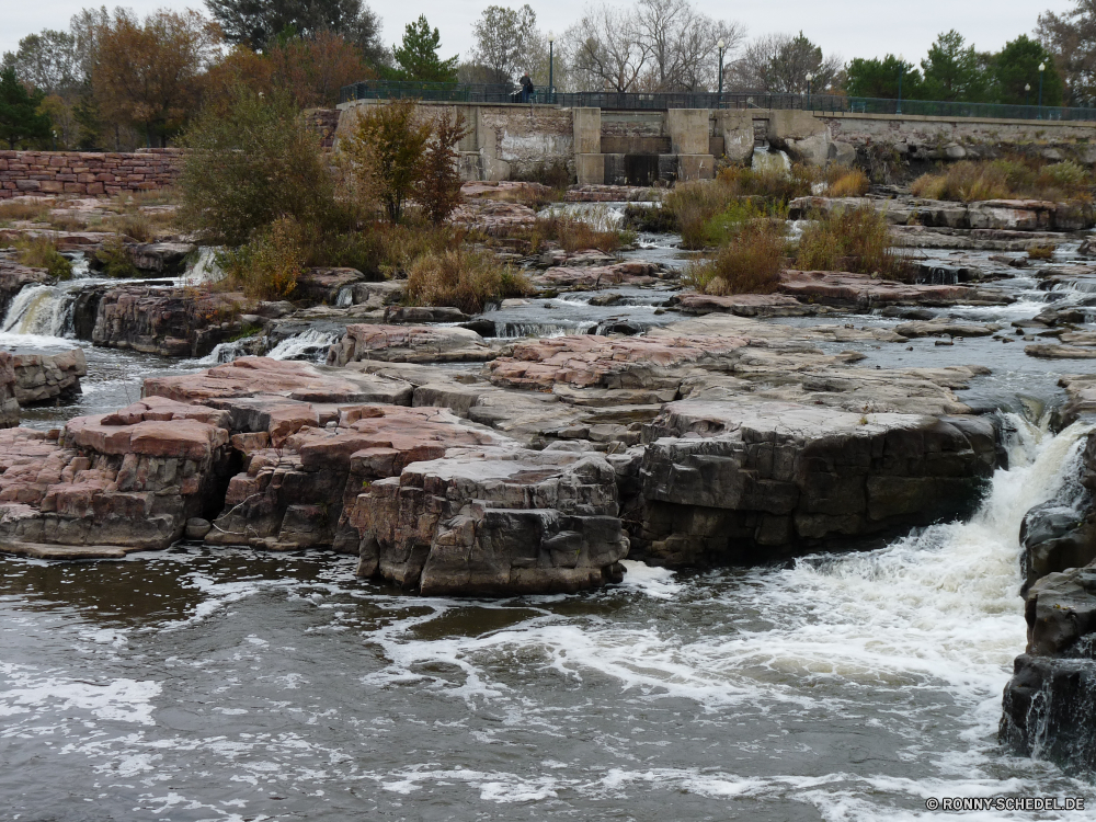 Sioux Falls Steinmauer Barrier Zaun Obstruktion Fluss Stein Wasser Fels Landschaft Mauer Wellenbrecher Berg Stream Struktur Felsen Reisen Park Bäume Baum Wald im freien Meer Tourismus Creek Berge Wasserfall Umgebung Szenerie Frühling Sommer landschaftlich See Steine natürliche Ozean im freien Himmel Strömung nationalen fallen fließende Wild felsigen Küste sonnig Bewegung friedliche Tag Entwicklung des ländlichen Insel Kaskade Urlaub Wildnis Herbst Szene Küste Wolken Drop rasche Moos Klippe Sonne Strand Kanal Reinigen Welle außerhalb Tropischer Hügel Ruhe nass Licht Wolke Brücke Bucht gelassene Süden frische Luft Schlucht ruhige Wahrzeichen frisch Tal Land Blätter stone wall barrier fence obstruction river stone water rock landscape wall breakwater mountain stream structure rocks travel park trees tree forest outdoor sea tourism creek mountains waterfall environment scenery spring summer scenic lake stones natural ocean outdoors sky flow national fall flowing wild rocky coast sunny motion peaceful day rural island cascade vacation wilderness autumn scene coastline clouds drop rapid moss cliff sun beach channel clean wave outside tropical hill calm wet light cloud bridge bay serene south freshness canyon tranquil landmark fresh valley country leaves