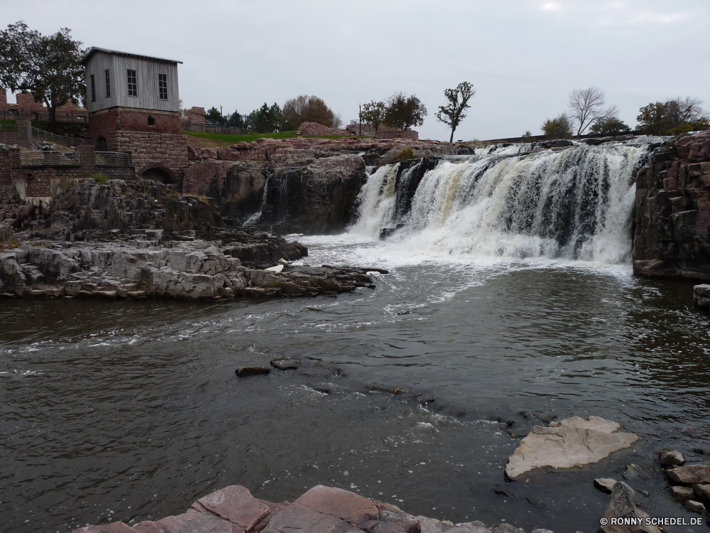 Sioux Falls Wellenbrecher Barrier Fluss Obstruktion Wasser Kanal Landschaft Körper des Wassers Stream Wasserfall Struktur Frühling Berg Fels Stein Reisen Wald Baum im freien Felsen fallen geologische formation Wild Kaskade Umgebung Bäume Strömung Sommer Creek Himmel Park Ozean heißer Frühling landschaftlich Ufer Wildnis natürliche Meer im freien Tourismus Strand Küste Küste See Steine nass fließende Berge Moos Szenerie friedliche fällt Tag Teich Szene frisch nationalen gelassene sonnig platsch Wolken Holz Dam Brücke Tropischer Entspannen Sie sich Drop ruhige Entwicklung des ländlichen Becken Geysir fallen Saison Bewegung Reinigen frische Luft Ökologie Landschaft Sand Klippe Blatt Wolke Wandern Landschaften Bucht Wellen Urlaub glatte Sonne Erholung Gras natürliche depression Herbst Land breakwater barrier river obstruction water channel landscape body of water stream waterfall structure spring mountain rock stone travel forest tree outdoor rocks fall geological formation wild cascade environment trees flow summer creek sky park ocean hot spring scenic shore wilderness natural sea outdoors tourism beach coast coastline lake stones wet flowing mountains moss scenery peaceful falls day pond scene fresh national serene sunny splash clouds wood dam bridge tropical relax drop tranquil rural basin geyser falling season motion clean freshness ecology countryside sand cliff leaf cloud hiking scenics bay waves vacation smooth sun recreation grass natural depression autumn country