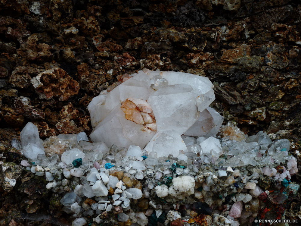 Grotto of Redemption Müll Barnacle Krustentier Gliederfüßer Wirbellose Tier Meer Strand Wasser Textur Braun Stein Wald Schließen Pflanze im freien closeup natürliche Herbst Umweltverschmutzung Fels Boden Land frisch alt schmutzig Muster Oberfläche Sand Essen Blatt Blume Ozean Umgebung Farbe Sommer Tropischer Holz Landschaft Ufer Erde fallen Küste bunte nass Fluss Saison texturierte saisonale Blätter rubbish barnacle crustacean arthropod invertebrate animal sea beach water texture brown stone forest close plant outdoors closeup natural autumn pollution rock ground land fresh old dirty pattern surface sand food leaf flower ocean environment color summer tropical wood landscape shore earth fall coast colorful wet river season textured seasonal leaves