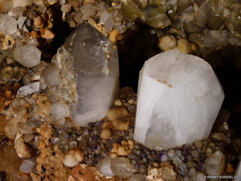 Grotto of Redemption Wirbellose Barnacle Muscheln Mollusk Krustentier Gliederfüßer Tier Auster sea squirt Knoblauch Meer Wasser Herzmuschel Essen Strand Schneckenart Schließen Ozean Sand Gemüse im freien Muschel Pilz Reisen Zutat Braun gesund Stein Landschaft Fluss Kochen natürliche Organismus Sommer Holz Kochen Küste Pilz Snack Tropischer Schale Chordatiere Felsen Urlaub Insel invertebrate barnacle bivalve mollusk crustacean arthropod animal oyster sea squirt garlic sea water cockle food beach gastropod close ocean sand vegetable outdoors mussel fungus travel ingredient brown healthy stone landscape river cooking natural organism summer wood cook coast mushroom snack tropical shell chordate rocks vacation island