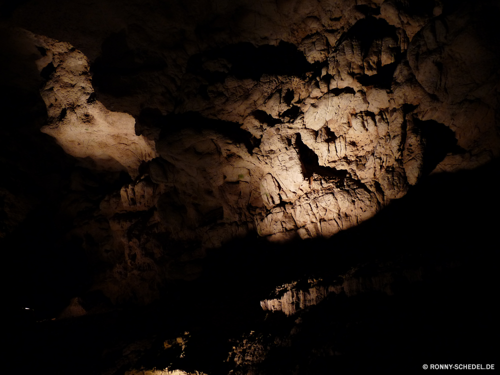 Meramec Caverns Höhle geologische formation Fels Stein Landschaft Schlucht nationalen Geologie alt Park Wüste Berg Textur Sandstein natürliche Mauer landschaftlich Antike Grunge Baum Himmel Aushöhlung Reisen Tourismus Felsen texturierte Erde Formationen Rau im Alter von Orange Berge Szenerie Klippe Bildung dunkel Jahrgang Oberfläche Sand Wasser Muster geologische im freien Farbe im freien geologische Loch Antik Verwittert Wildnis Wolken schmutzig Braun Tal Grunge Steine Innenseite Umgebung Tourist Wahrzeichen Licht Fluss Gebäude Kalkstein Klippen Rustikale Tapete Attraktion rostige Frame Ozean cave geological formation rock stone landscape canyon national geology old park desert mountain texture sandstone natural wall scenic ancient grunge tree sky erosion travel tourism rocks textured earth formations rough aged orange mountains scenery cliff formation dark vintage surface sand water pattern geologic outdoors color outdoor geological hole antique weathered wilderness clouds dirty brown valley grungy stones inside environment tourist landmark light river building limestone cliffs rustic wallpaper attraction rusty frame ocean