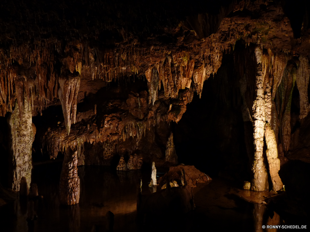 Meramec Caverns Höhle geologische formation Schlucht Fels nationalen Park Aushöhlung Geologie Landschaft Wüste Reisen Berg Stein landschaftlich Sandstein Tourismus Tal Klippe Südwesten Felsen Bildung Wahrzeichen Berge Sand Grand im freien Orange Himmel im freien Wildnis geologische Urlaub Wandern Wolken Fluss natürliche Westen Schlucht Felge Baum trocken Aussicht Tourist Szenerie Abenteuer Formationen Erde Klippen Gelände Wunder Extreme Landschaften Hoodoo Nationalpark Arid Sonnenuntergang majestätisch entfernten felsigen einzigartige Süden außerhalb Wasser Hoodoos Sommer Farbe Mesa zeigen Ziel Denkmal dunkel Amphitheater geologische Plateau bunte Kalkstein Szene Kiefer Attraktion tief natürliche depression berühmte Innenseite Licht Welt cave geological formation canyon rock national park erosion geology landscape desert travel mountain stone scenic sandstone tourism valley cliff southwest rocks formation landmark mountains sand grand outdoors orange sky outdoor wilderness geological vacation hiking clouds river natural west ravine rim tree dry vista tourist scenery adventure formations earth cliffs terrain wonder extreme scenics hoodoo national park arid sunset majestic remote rocky unique south outside water hoodoos summer color mesa point destination monument dark amphitheater geologic plateau colorful limestone scene pine attraction deep natural depression famous inside light world