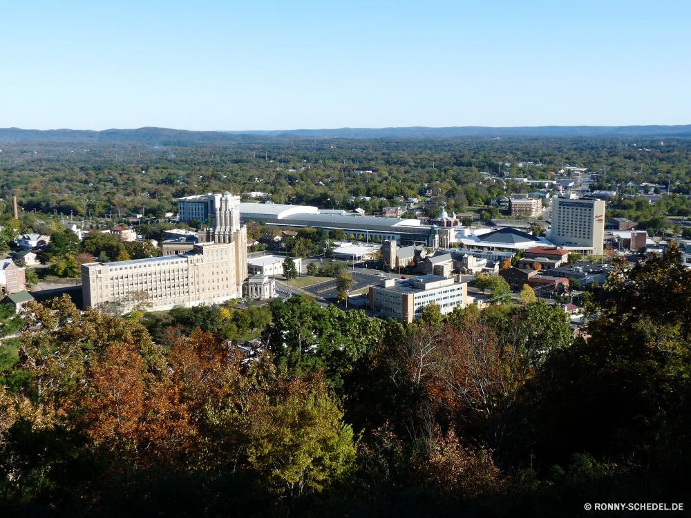 Hot Springs National Park Stadt Reisen Himmel Gebäude Stadt Architektur Struktur Fluss Brücke Landschaft Tourismus Urban Stadtansicht Baum alt Panorama Skyline Turm Wahrzeichen Wolken Wasser Bäume Luftbild Hängebrücke Kanone Szenerie Sommer Meer landschaftlich Denkmal berühmte Haus Kirche historischen Gebäude Hügel Wolke Pistole Küste Urlaub Panorama Park Hauptstadt Szene Zentrum Berg im freien Entwicklung des ländlichen Schloss Tourist Kultur Berge Geschichte Häuser Antike Palast Bau Waffe im freien Universität Straße Stein Wald Land Urlaub Festung Städte Ufer Hügel Dorf Kathedrale Tal Ozean Mauer Boot See Gras Tag city travel sky building town architecture structure river bridge landscape tourism urban cityscape tree old panorama skyline tower landmark clouds water trees aerial suspension bridge cannon scenery summer sea scenic monument famous house church historic buildings hill cloud gun coast vacation panoramic park capital scene center mountain outdoors rural castle tourist culture mountains history houses ancient palace construction weapon outdoor university road stone forest country holiday fortress cities shore hills village cathedral valley ocean wall boat lake grass day