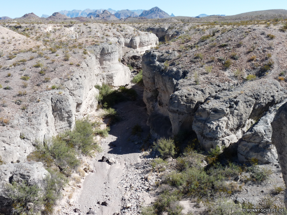 Big Bend National Park Klippe geologische formation Fels Landschaft Berg Schlucht Felsen Stein Reisen Meer Wasser landschaftlich Tourismus Himmel Küste Berge Tal Wildnis Fluss Sommer Ozean Park Mauer felsigen Küste Hügel Schlucht Urlaub Wolken Umgebung Vorgebirge im freien Ziel Strand Baum natürliche natürliche Höhe Insel Wald im freien Sand Tag Sonne Szenerie Wandern Steine Urlaub Bereich Steigung Geologie Struktur Panorama Ufer nationalen Tourist Bäume Wüste Cliff-Wohnung Aufstieg Klippen natürliche depression Gras Farbe Wahrzeichen Szene Bucht Süden Steinmauer Hochland Wohnung Sandstein Bildung Grand Wolke Urlaub trocken See Festung Wild Aushöhlung Welle sonnig Spitze Pflanze seelandschaft Stream Becken Horizont niemand cliff geological formation rock landscape mountain canyon rocks stone travel sea water scenic tourism sky coast mountains valley wilderness river summer ocean park wall rocky coastline hill ravine vacation clouds environment promontory outdoor destination beach tree natural natural elevation island forest outdoors sand day sun scenery hiking stones holiday range slope geology structure panorama shore national tourist trees desert cliff dwelling ascent cliffs natural depression grass color landmark scene bay south stone wall highland dwelling sandstone formation grand cloud vacations dry lake fortress wild erosion wave sunny peak plant seascape stream basin horizon nobody