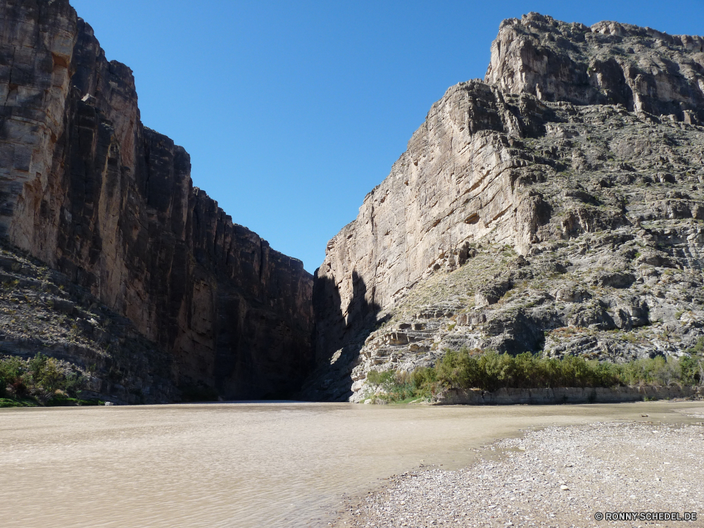 Big Bend National Park Klippe Fels Berg Landschaft geologische formation Stein Schlucht Reisen Himmel Park Tourismus Felsen Tal nationalen Sommer Hügel Wildnis Berge Urlaub im freien Bereich Wüste Mauer landschaftlich felsigen Sandstein natürliche im freien Steine Höhle Antike Geologie Küste Fluss Wasser Wolken Meer Sand Strand Klippen Wahrzeichen Szenerie alt Geschichte Schlucht Wald Ziel hoch Szene Tourist Spitze Steigung Umgebung Panorama Baum Tag Aufstieg Bäume Panorama Sonne Gras natürliche depression geologische Bildung Aushöhlung reservieren Wandern Landschaften Architektur Farbe Nach oben Sonnenlicht natürliche Höhe Urlaub Bereich Hochland Küste Festung Grat ruhige Vorgebirge Schloss Formationen Wild Touristische Ozean Ruine Aussicht Extreme Attraktion Ringwall Gebäude historischen Schnee niemand cliff rock mountain landscape geological formation stone canyon travel sky park tourism rocks valley national summer hill wilderness mountains vacation outdoor range desert wall scenic rocky sandstone natural outdoors stones cave ancient geology coast river water clouds sea sand beach cliffs landmark scenery old history ravine forest destination high scene tourist peak slope environment panorama tree day ascent trees panoramic sun grass natural depression geological formation erosion reserve hiking scenics architecture color top sunlight natural elevation holiday area highland coastline fortress ridge tranquil promontory castle formations wild touristic ocean ruin vista extreme attraction rampart building historic snow nobody