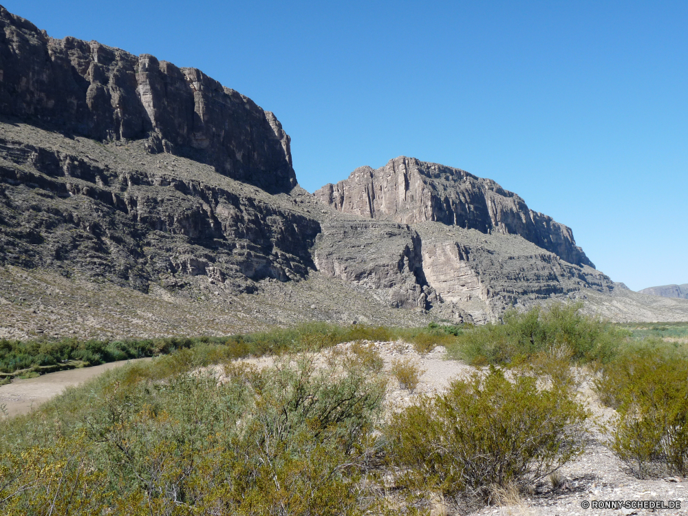 Big Bend National Park Berg Landschaft Berge Linie Himmel Bereich Fels Spitze Alp Szenerie Reisen Steigung Schnee landschaftlich Tal Aufstieg Gletscher geologische formation Wolken hoch Alpen Sommer im freien Tourismus Stein natürliche Höhe Wandern im freien Hochland Wald Gras Wildnis Park Hügel Baum Wolke nationalen Alpine felsigen natürliche Panorama Fluss Felsen Umgebung Becken See Klippe Spitzen Wandern Landschaften Urlaub Abenteuer Wasser sonnig Urlaub übergeben Bäume Landschaften Tourist Nach oben natürliche depression Grat klar Wild Szene Frühling Wüste Eis Schlucht Horizont Gipfeltreffen Hügel bewölkt Ziel Ruhe Landschaft Wahrzeichen Wiese Gebirge Vulkan Trek Tag Klettern kalt majestätisch Winter Land mountain landscape mountains line sky range rock peak alp scenery travel slope snow scenic valley ascent glacier geological formation clouds high alps summer outdoor tourism stone natural elevation hiking outdoors highland forest grass wilderness park hill tree cloud national alpine rocky natural panorama river rocks environment basin lake cliff peaks trekking landscapes vacation adventure water sunny holiday pass trees scenics tourist top natural depression ridge clear wild scene spring desert ice canyon horizon summit hills cloudy destination calm countryside landmark meadow mountain range volcano trek day climbing cold majestic winter country