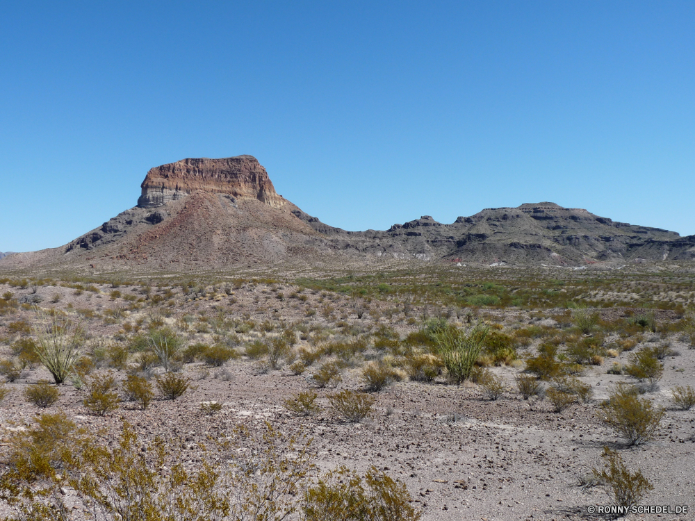 Big Bend National Park Berg Landschaft Fels Himmel Reisen Berge Steigung Knoll Stein Aufstieg Hügel Tourismus Grab Bereich Spitze Park Wüste Szenerie Wildnis Antike Geschichte landschaftlich Klippe nationalen im freien Hochland Wolken Sommer geologische formation im freien felsigen Felsen Sand Tourist Tal Architektur Urlaub Land alt Wahrzeichen natürliche Höhe Landschaften Sonne Schlucht Grat Bildung natürliche Geologie Linie Schloss Vorgebirge Panorama hoch Panorama Szene Festung Bau Urlaub Landschaft Land Wald Gras Tag Meer Steine Kaktus Wasser Baum Entwicklung des ländlichen Sandstein Landschaften Ruine Ruine Wolke Megalith Abenteuer Vulkan Ziel Osten trocken Umgebung Nach oben historischen Turm Fluss mountain landscape rock sky travel mountains slope knoll stone ascent hill tourism grave range peak park desert scenery wilderness ancient history scenic cliff national outdoors highland clouds summer geological formation outdoor rocky rocks sand tourist valley architecture vacation land old landmark natural elevation scenics sun canyon ridge formation natural geology line castle promontory panoramic high panorama scene fortress construction holiday countryside country forest grass day sea stones cactus water tree rural sandstone landscapes ruins ruin cloud megalith adventure volcano destination east dry environment top historic tower river