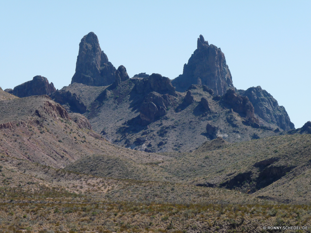 Big Bend National Park Berg Bereich Berge Landschaft Schnee Himmel Spitze Alp Fels Reisen Alpen Steigung Aufstieg landschaftlich hoch Gletscher Wolken nationalen Hochland Park Stein Wildnis Linie geologische formation Tourismus Alpine natürliche Höhe Szenerie im freien im freien Wolke Wandern Tal Wandern Wald Urlaub Winter Gras Bäume Hügel Schlucht Baum Klettern Fluss Sommer Klippe felsigen Panorama Umgebung Urlaub See Spitzen natürliche Felsen Eis Gipfeltreffen Trek übergeben Wasser Nach oben Becken Tourist Mount Wild Abenteuer natürliche depression Dolomiten Bergsteigen Höhe Klettern Hügel Szene Resort klar Landschaften kalt sonnig Attraktion Reise Wüste Wahrzeichen Frühling Tag Herbst Land mountain range mountains landscape snow sky peak alp rock travel alps slope ascent scenic high glacier clouds national highland park stone wilderness line geological formation tourism alpine natural elevation scenery outdoor outdoors cloud hiking valley trekking forest vacation winter grass trees hill canyon tree climbing river summer cliff rocky panorama environment holiday lake peaks natural rocks ice summit trek pass water top basin tourist mount wild adventure natural depression dolomites mountaineering altitude climb hills scene resort clear landscapes cold sunny attraction journey desert landmark spring day autumn country