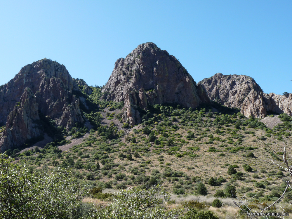 Big Bend National Park Berg Landschaft Berge Himmel Bereich Hochland Fels Reisen Tal Szenerie Spitze Gras Knoll Steigung Park Baum Sommer Aufstieg Tourismus Wolken Wildnis Schnee im freien landschaftlich Wald Linie im freien Fluss Alp nationalen Bäume Stein Wolke Felsen Klippe Alpen felsigen Hügel hoch Wasser geologische formation Wandern Panorama See Alpine Hügel Frühling Umgebung Schlucht natürliche Landschaft Grat Landschaften Landschaften natürliche Höhe Urlaub Abenteuer Wild Spitzen Wiese majestätisch Entwicklung des ländlichen Tag Urlaub Horizont Land Norden Szene sonnig Feld Ruhe Gletscher Straße Klettern Klettern Tourist Pfad Wüste Gipfeltreffen klar übergeben bewölkt Nach oben Ökologie Wahrzeichen Land Herbst mountain landscape mountains sky range highland rock travel valley scenery peak grass knoll slope park tree summer ascent tourism clouds wilderness snow outdoor scenic forest line outdoors river alp national trees stone cloud rocks cliff alps rocky hill high water geological formation hiking panorama lake alpine hills spring environment canyon natural countryside ridge landscapes scenics natural elevation vacation adventure wild peaks meadow majestic rural day holiday horizon country north scene sunny field calm glacier road climb climbing tourist path desert summit clear pass cloudy top ecology landmark land autumn