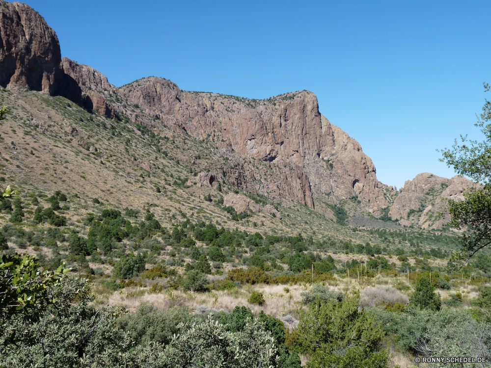 Big Bend National Park Berg Landschaft Berge Schlucht Fels Himmel Wildnis Park Bereich Tal nationalen Reisen Baum landschaftlich Wüste Hochland Tourismus Klippe im freien Hügel Stein Felsen Steigung Fluss im freien Bäume Szenerie Geologie Aufstieg Urlaub Wolken Wald Spitze Sommer natürliche Wandern geologische formation Wasser Schlucht Bildung felsigen Aussicht Tourist Ziel Land Wahrzeichen Sandstein Grand Landschaften hoch Linie Kaktus Tag Umgebung Panorama Wild Strauch Wolke Farbe natürliche depression Aushöhlung Gelände Hügel Sand woody plant Antike Wanderweg Abenteuer Steine Stream Insel vascular plant Herbst Gras bunte Nationalpark Touristische Szene Becken Bereich trocken Nach oben friedliche Straße Schnee mountain landscape mountains canyon rock sky wilderness park range valley national travel tree scenic desert highland tourism cliff outdoors hill stone rocks slope river outdoor trees scenery geology ascent vacation clouds forest peak summer natural hiking geological formation water ravine formation rocky vista tourist destination land landmark sandstone grand scenics high line cactus day environment panorama wild shrub cloud color natural depression erosion terrain hills sand woody plant ancient trail adventure stones stream island vascular plant autumn grass colorful national park touristic scene basin area dry top peaceful road snow