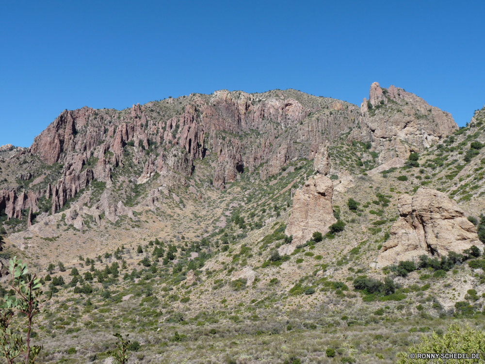 Big Bend National Park Berg Fels Landschaft Berge Linie Stein Himmel Reisen Bereich Park Klippe nationalen Felsen Schlucht Hochland Geologie Wildnis Spitze landschaftlich Knoll Tourismus Steigung Wüste Tal Hügel im freien Aufstieg im freien Baum natürliche Wolken Antike Sommer felsigen Szenerie Bildung Wahrzeichen Kaktus Wandern geologische formation Umgebung Urlaub alt Landschaften Panorama Steine Sand Gras Land Sandstein hoch Tag Fluss Bäume Aushöhlung Grand Panorama Abenteuer Wolke Ziel Urlaub Gelände Norden Tourist Farbe Geschichte Sonnenlicht Mauer geologische Grat Wald Landschaften Aussicht Hügel Wanderweg sonnig Alp außerhalb trocken Wasser Schnee klar mountain rock landscape mountains line stone sky travel range park cliff national rocks canyon highland geology wilderness peak scenic knoll tourism slope desert valley hill outdoors ascent outdoor tree natural clouds ancient summer rocky scenery formation landmark cactus hiking geological formation environment vacation old scenics panorama stones sand grass land sandstone high day river trees erosion grand panoramic adventure cloud destination holiday terrain north tourist color history sunlight wall geological ridge forest landscapes vista hills trail sunny alp outside dry water snow clear