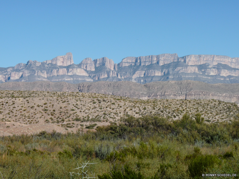 Big Bend National Park Bereich Berg Landschaft Berge Park Schlucht Himmel Tal Wald nationalen Steppe Reisen Baum Wolken Fels Land Hochland Gras Reiner Wildnis Spitze Tourismus Szenerie im freien Bäume landschaftlich Sommer Wüste Hügel Fluss Schnee Umgebung friedliche sonnig Schlucht Wasser Klippe im freien Wiese Abenteuer Urlaub Belaubung Geologie Stein Landschaft fallen Hügel Bereich Panorama geologische formation Wolke Feld Grand felsigen Wandern Herbst Felsen Szene natürliche depression Ruhe Alpine Aushöhlung Kiefer gelb Entwicklung des ländlichen Land Frühling Saison natürliche Südwesten Mount Bildung Wild Farbe außerhalb Licht Reflexion Klettern Gelände Aussicht gelassene ruhige Wahrzeichen Alp ruhig Busch Orange Stream Hölzer Pfad Reise Urlaub Knoll Aufstieg Ökologie See Straße Flora Tag Farben range mountain landscape mountains park canyon sky valley forest national steppe travel tree clouds rock land highland grass plain wilderness peak tourism scenery outdoors trees scenic summer desert hill river snow environment peaceful sunny ravine water cliff outdoor meadow adventure vacation foliage geology stone countryside fall hills area panorama geological formation cloud field grand rocky hiking autumn rocks scene natural depression calm alpine erosion pine yellow rural country spring season natural southwest mount formation wild color outside light reflection climb terrain vista serene tranquil landmark alp quiet bush orange stream woods path trip vacations knoll ascent ecology lake road flora day colors