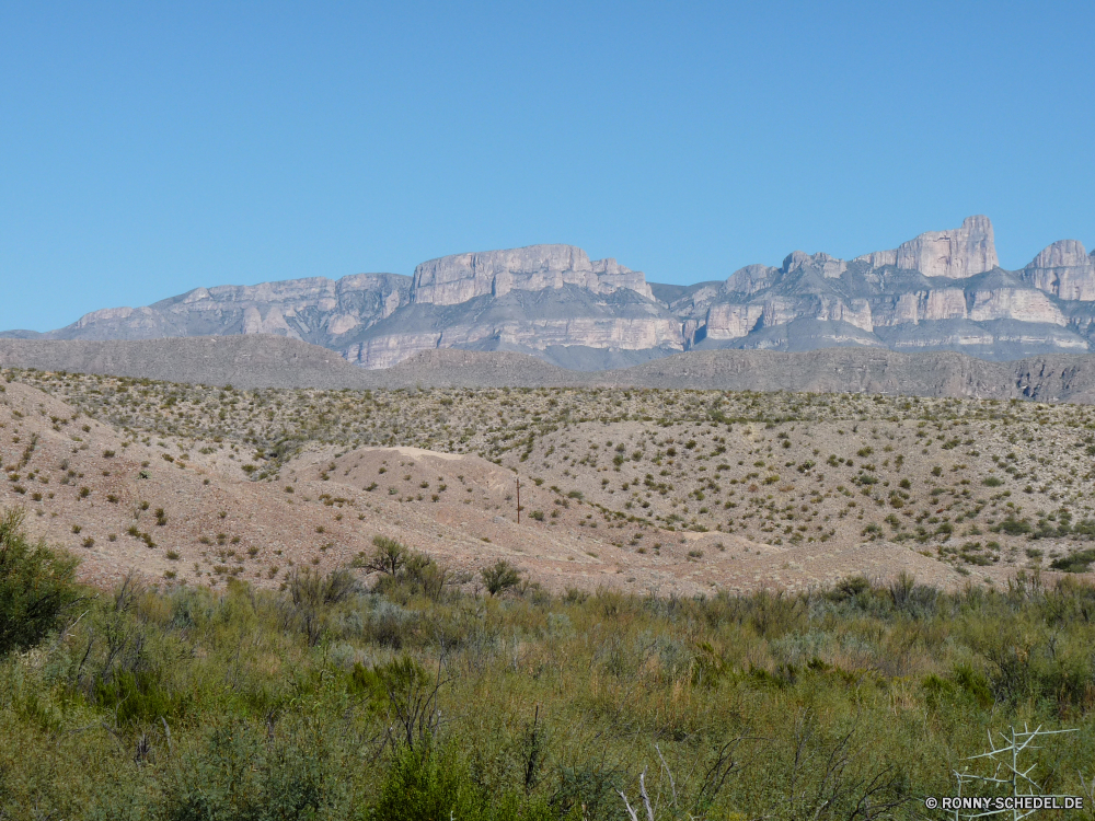 Big Bend National Park Steppe Reiner Land Hochland Berge Landschaft Berg Himmel Park Gras Baum Wald Bereich Reisen Fels Wüste Hügel Tal Wolken nationalen Feld Spitze Sommer Landschaft sonnig Szenerie Wiese Tourismus Umgebung Wildnis im freien Stein Bäume Entwicklung des ländlichen Hügel landschaftlich Schlucht Panorama Fluss Wolke im freien Schnee Wasser Busch Bereich Wild trocken fallen felsigen friedliche Horizont natürliche Urlaub Land Szene Belaubung Farbe gelb Herbst Landwirtschaft Kiefer Abenteuer Pfad Frühling Licht Pflanzen Bauernhof Sand Gelände Saison außerhalb gelassene Braun Pflanze Farben Prärie Kaktus Felsen Urlaub bewölkt Ruhe Sonne Flora Tag Blatt steppe plain land highland mountains landscape mountain sky park grass tree forest range travel rock desert hill valley clouds national field peak summer countryside sunny scenery meadow tourism environment wilderness outdoor stone trees rural hills scenic canyon panorama river cloud outdoors snow water bush area wild dry fall rocky peaceful horizon natural vacation country scene foliage color yellow autumn agriculture pine adventure path spring light plants farm sand terrain season outside serene brown plant colors prairie cactus rocks vacations cloudy calm sun flora day leaf