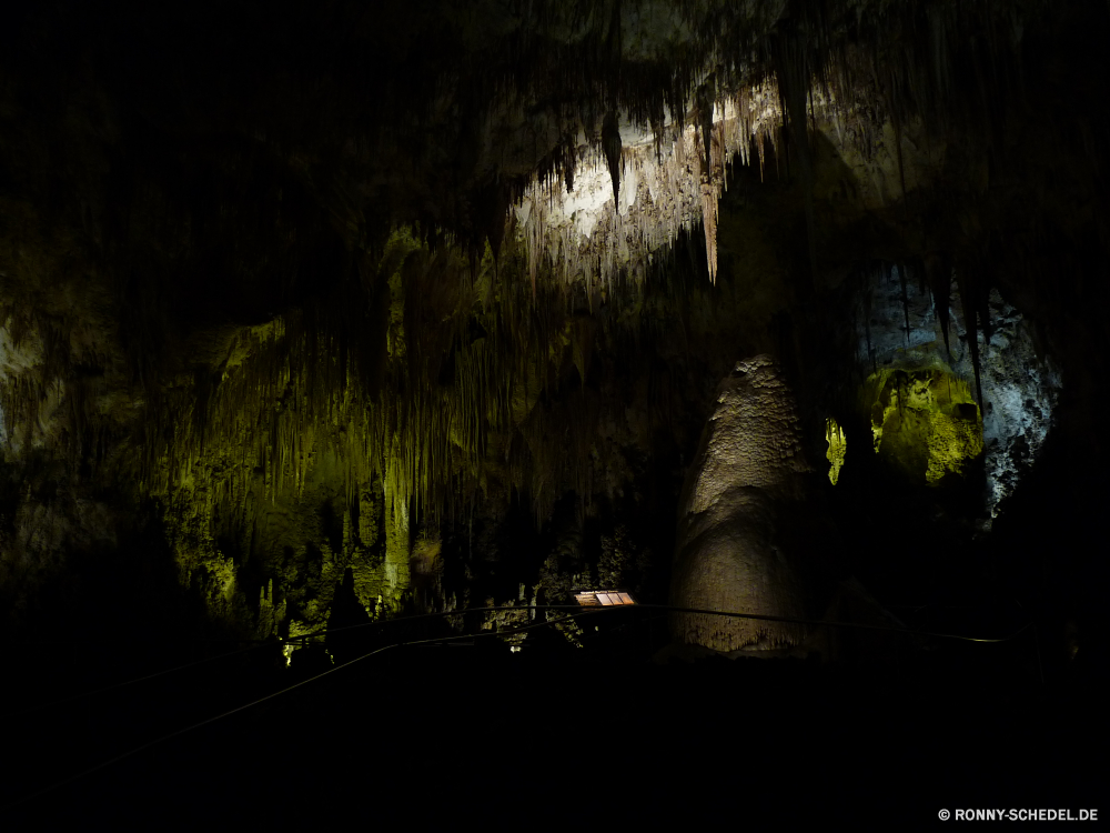 Carlsbad Caverns National Park Baum Wald Landschaft Bäume Weide woody plant Park landschaftlich Sonne Szenerie Wasser Sumpf Herbst Hölzer vascular plant Sonnenuntergang Fluss Sommer Saison Himmel Szene Reflexion See Licht Land Pflanze Reisen fallen natürliche Holz Waldland Feuchtgebiet im freien Umgebung im freien Blätter Tempel friedliche am Morgen Sonnenlicht Gras Blatt Belaubung sonnig Frühling Höhle Beleuchtung Branch Tourismus Orange Wild Sonnenaufgang gelb Landschaft Tag Tanne Berg Wandern Wildnis Kiefer Entwicklung des ländlichen Architektur Apparat gelassene Stein Golden Gebäude Wolken Frieden dunkel ruhige Straße Land 'Nabend hell Ruhe southern beech nationalen Farbe geologische formation Kofferraum Fels Struktur Pflanzen Kontur Nacht bunte Moos Dschungel Wolke Wanderweg alt Pfad Felsen warm Wetter Flora nass tree forest landscape trees willow woody plant park scenic sun scenery water swamp autumn woods vascular plant sunset river summer season sky scene reflection lake light land plant travel fall natural wood woodland wetland outdoors environment outdoor leaves temple peaceful morning sunlight grass leaf foliage sunny spring cave lighting branch tourism orange wild sunrise yellow countryside day fir mountain hiking wilderness pine rural architecture apparatus serene stone golden building clouds peace dark tranquil road country evening bright calm southern beech national color geological formation trunk rock structure plants silhouette night colorful moss jungle cloud trail old path rocks warm weather flora wet