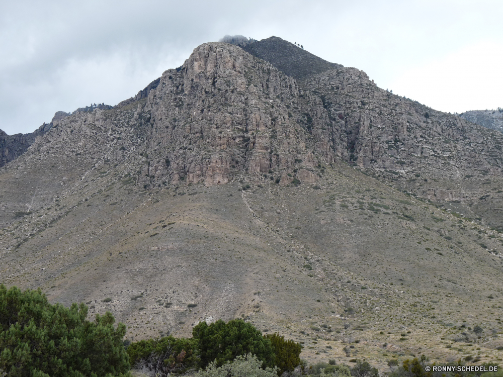 Guadelupe Mountains National Park Berg Aufstieg Steigung Landschaft Berge Linie Vulkan Himmel Hügel Spitze Fels Reisen Wolken Bereich Tal geologische formation landschaftlich im freien nationalen natürliche Höhe Park Tourismus Wildnis Szenerie Felsen Knoll Stein Klippe Gras Land Schnee Wald Sommer Wüste Baum im freien Panorama Hochland Wasser Geologie Fluss Urlaub felsigen Umgebung Abenteuer hoch Szene Landschaft Alp natürliche Hügel Wandern Sonne Wild trocken Tag See Insel Entwicklung des ländlichen Landschaften Farbe Frühling Ökologie Bäume vulkanische Alpen Klettern Klettern majestätisch Wolke Urlaub bewölkt Gletscher Ruhe Land karge Grat Sand übergeben Gelände niemand Feld Wärme Eis Braun friedliche Stroh mountain ascent slope landscape mountains line volcano sky hill peak rock travel clouds range valley geological formation scenic outdoors national natural elevation park tourism wilderness scenery rocks knoll stone cliff grass land snow forest summer desert tree outdoor panorama highland water geology river vacation rocky environment adventure high scene countryside alp natural hills hiking sun wild dry day lake island rural scenics color spring ecology trees volcanic alps climb climbing majestic cloud holiday cloudy glacier calm country barren ridge sand pass terrain nobody field heat ice brown peaceful thatch