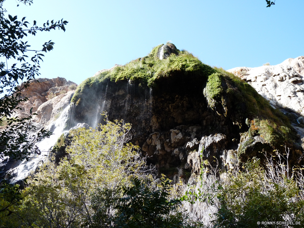 Sitting Bull Falls Berg Landschaft Berge Baum Fels Spitze Himmel Knoll Reisen Linie Park Klippe Tourismus Sommer Wildnis Stein Schnee im freien nationalen Urlaub Wolken Tal Wald geologische formation landschaftlich Bereich natürliche Wandern Bäume im freien Hügel Felsen woody plant Alpen Szenerie Gras hoch Szene Urlaub felsigen Alp Wasser Abenteuer Umgebung Steigung Schlucht Fluss Panorama Sonne Wolke sonnig Klettern Geologie Wandern Landschaften vascular plant Tag natürliche Höhe Nach oben Gletscher Gipfeltreffen Alpine Landschaften Pflanze See Murmeltier Spitzen Grat Trek Hügel Megalith Wild Frühling Tourist Aufstieg Kiefer Dolomiten Klettern Panorama alt Winter Reise Land Ruhe Landschaft ruhige Gedenkstätte Nagetier Struktur Meer Saison mountain landscape mountains tree rock peak sky knoll travel line park cliff tourism summer wilderness stone snow outdoors national vacation clouds valley forest geological formation scenic range natural hiking trees outdoor hill rocks woody plant alps scenery grass high scene holiday rocky alp water adventure environment slope canyon river panorama sun cloud sunny climbing geology trekking scenics vascular plant day natural elevation top glacier summit alpine landscapes plant lake marmot peaks ridge trek hills megalith wild spring tourist ascent pine dolomites climb panoramic old winter trip land calm countryside tranquil memorial rodent structure sea season