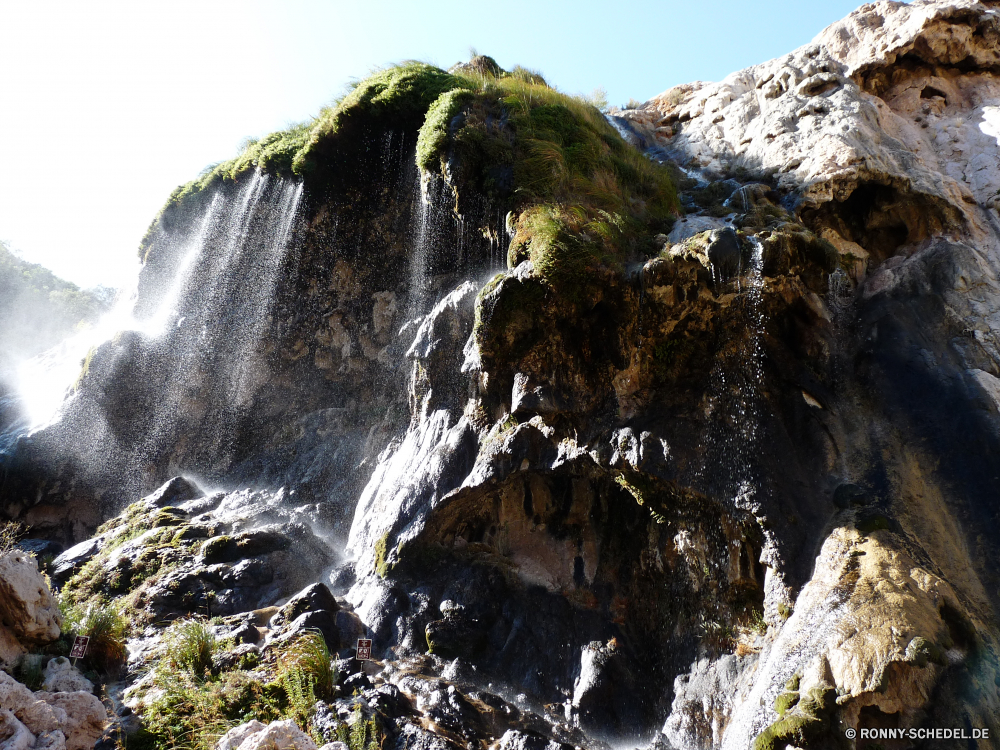 Sitting Bull Falls Linie Berg Klippe Landschaft Fels geologische formation Wildnis Wasser Park Berge Reisen Himmel Tourismus Fluss landschaftlich Gletscher Sommer Wald Felsen Wasserfall Stein im freien Meer Wolken im freien nationalen felsigen Szenerie Umgebung Ozean Urlaub Tal Küste Spitze Schnee Strand Baum natürliche sonnig Wandern Wild Kaskade Urlaub Bäume Stream Hügel Wolke friedliche fällt Bereich Frühling Steine hoch Szene Eis Süden See Tag natürliche Höhe Creek Ufer Welle Schlucht fallen Sonne Abenteuer Küste fließende Alpine gelassene Strömung Klippen frisch Alpen kalt Tropischer Hochland seelandschaft Reise Ziel Wellen Insel ruhige Farbe Horizont Vorgebirge Erholung natürliche depression nass Land Saison line mountain cliff landscape rock geological formation wilderness water park mountains travel sky tourism river scenic glacier summer forest rocks waterfall stone outdoor sea clouds outdoors national rocky scenery environment ocean vacation valley coast peak snow beach tree natural sunny hiking wild cascade holiday trees stream hill cloud peaceful falls range spring stones high scene ice south lake day natural elevation creek shore wave canyon fall sun adventure coastline flowing alpine serene flow cliffs fresh alps cold tropical highland seascape trip destination waves island tranquil color horizon promontory recreation natural depression wet country season