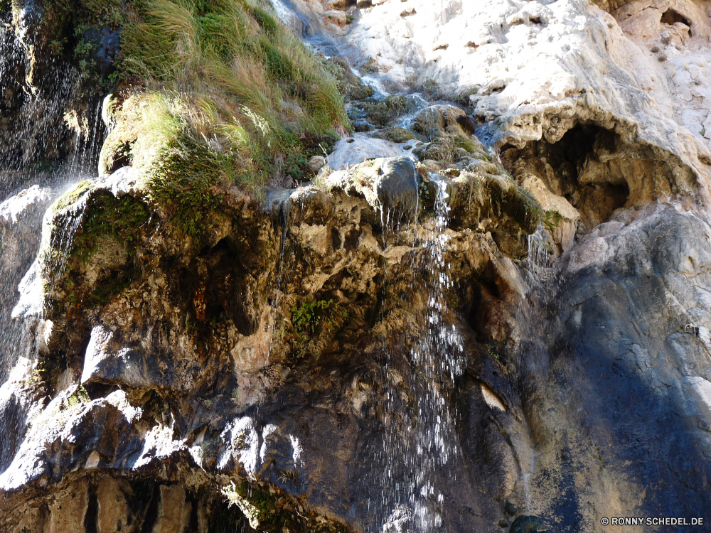 Sitting Bull Falls Berg Baum Landschaft Schnee Fels woody plant Eis Reisen Berge Himmel Tourismus Gletscher Bereich Stein Wald Spitze Park vascular plant Wasser Felsen Linie Szenerie Fluss nationalen Wolke Klippe Wandern Winter Pflanze im freien Wildnis sonnig Tal landschaftlich natürliche Bäume Sommer Umgebung Szene im freien kalt Abenteuer Alp Hügel Urlaub Schlucht geologische formation Wolken Kristall Geologie Tag Nach oben hoch Saison Aushöhlung Klettern Sonne See geologische Alpen Bildung felsigen Extreme Süden Höhle Bergsteigen Trek Wild Kiefer Baumstumpf Küste Steigung solide Höhe Grat Wandern Meer übergeben schneebedeckt Wasserfall Westen majestätisch natürliche Höhe Panorama Norden Landschaften Bereich Wetter Stream horizontale Holz Ozean friedliche Urlaub Frühling mountain tree landscape snow rock woody plant ice travel mountains sky tourism glacier range stone forest peak park vascular plant water rocks line scenery river national cloud cliff hiking winter plant outdoor wilderness sunny valley scenic natural trees summer environment scene outdoors cold adventure alp hill vacation canyon geological formation clouds crystal geology day top high season erosion climbing sun lake geological alps formation rocky extreme south cave mountaineering trek wild pine snag coast slope solid altitude ridge trekking sea pass snowy waterfall west majestic natural elevation panoramic north scenics area weather stream horizontal wood ocean peaceful holiday spring