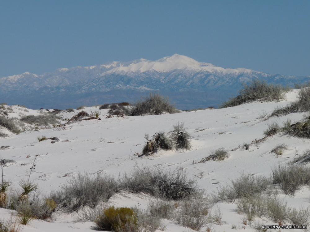 White Sands National Monument Schnee Steigung Berg Skipiste Winter geologische formation Landschaft Eis Berge kalt Bereich Spitze Himmel schneebedeckt Ski Alp Reisen Alpine Gletscher hoch Baum Wald Frost gefroren Saison sonnig Wetter Alpen Bäume abgedeckt Sonne Tourismus landschaftlich im freien Einfrieren Nach oben Hügel Aufstieg Tanne Fels Wandern Sport Wolke Szenerie Skifahren Extreme Wolken Holz Bergsteigen im freien Klettern natürliche Höhe Urlaub Mount Urlaub Resort Spitzen Tag Wildnis Park eisig Klippe majestätisch Umgebung Panorama Hochland Klettern Freizeit felsigen saisonale Szene Reise Land Kiefer Kühl Gipfeltreffen Höhe Schneefall frostig Land klar Stein Sonnenschein Landschaft Aktivität natürliche Sonnenlicht Track Landschaften Felsen Urlaub Linie Licht Frühling Wild snow slope mountain ski slope winter geological formation landscape ice mountains cold range peak sky snowy ski alp travel alpine glacier high tree forest frost frozen season sunny weather alps trees covered sun tourism scenic outdoor freeze top hill ascent fir rock hiking sport cloud scenery skiing extreme clouds wood mountaineering outdoors climbing natural elevation vacation mount holiday resort peaks day wilderness park icy cliff majestic environment panorama highland climb leisure rocky seasonal scene journey land pine cool summit altitude snowfall frosty country clear stone sunshine countryside activity natural sunlight track scenics rocks vacations line light spring wild