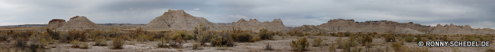 Badlands National Park Schlucht Landschaft Wüste Fels Park Reisen Berg nationalen Klippe Tal Berge Geologie Aushöhlung landschaftlich Himmel Tourismus Sand Stein im freien Sandstein Hochland geologische formation Schlucht Urlaub Bereich Wahrzeichen im freien Südwesten Baum Felsen Fluss Wolken Formationen natürliche Bildung Abenteuer Orange geologische Westen Grand Wandern Szenerie Tourist Klippen Felge natürliche depression bunte Sommer Mesa Wildnis Reise sonnig Schloss trocken Nationalpark Gelände Aussicht majestätisch Panorama Wolke Hügel Ziel Umgebung Kaktus Bäume Landschaften berühmte Backstein Schnee Sonnenuntergang Wasser Wald Arid Wanderung Szene Erde Kiefer Panorama Land Entwicklung des ländlichen canyon landscape desert rock park travel mountain national cliff valley mountains geology erosion scenic sky tourism sand stone outdoors sandstone highland geological formation ravine vacation range landmark outdoor southwest tree rocks river clouds formations natural formation adventure orange geological west grand hiking scenery tourist cliffs rim natural depression colorful summer mesa wilderness trip sunny castle dry national park terrain vista majestic panoramic cloud hill destination environment cactus trees scenics famous brick snow sunset water forest arid hike scene earth pine panorama land rural