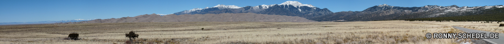 Great Sand Dunes National Park Landschaft Berg Himmel Fels Berge Wüste Schlucht Park nationalen Reisen Bereich Wolken Hochland Tal im freien Baum Tourismus Stein landschaftlich Fluss Wald Sand Steppe Szenerie Klippe geologische formation Geologie Felsen Land natürliche im freien Aushöhlung Schnee Wasser Urlaub Szene Sommer Reiner Südwesten Wildnis Gras Straße Grand Feld Hügel Wolke Bäume Umgebung Bereich Panorama Sandstein sonnig trocken Gelände Hügel Entwicklung des ländlichen Farbe Sonne Abenteuer Ringwall Landschaft Wahrzeichen kalt Tourist Schlucht Tag See Horizont Sonnenuntergang Erholung bunte geologische Felge Arid Bildung natürliche depression Aussicht Westen außerhalb Orange Extreme Reise bewölkt Sonnenaufgang Ziel Mauer Land ruhige Wiese landscape mountain sky rock mountains desert canyon park national travel range clouds highland valley outdoors tree tourism stone scenic river forest sand steppe scenery cliff geological formation geology rocks land natural outdoor erosion snow water vacation scene summer plain southwest wilderness grass road grand field hill cloud trees environment area panorama sandstone sunny dry terrain hills rural color sun adventure rampart countryside landmark cold tourist ravine day lake horizon sunset recreation colorful geological rim arid formation natural depression vista west outside orange extreme journey cloudy sunrise destination wall country tranquil meadow