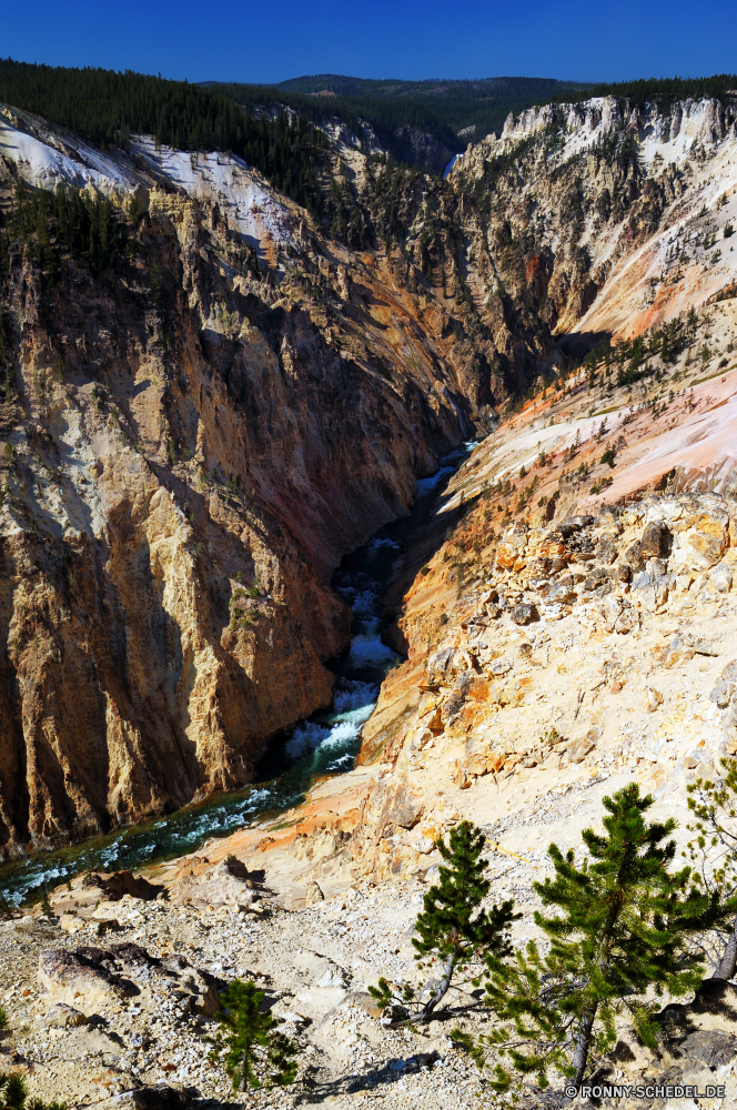 Yellowstone National Park Schlucht Klippe Tal Schlucht geologische formation Berg Landschaft Fels Stein Berge Reisen natürliche depression Höhle Park nationalen Aufstieg Steigung Himmel Tourismus Geologie Wüste Fluss Hügel landschaftlich Felsen Baum Mauer Aushöhlung Grand Wandern im freien geologische felsigen Sand Sandstein Wildnis Szenerie Spitze Wasser Wald im freien Umgebung Abenteuer Wolke Wolken Sommer natürliche Szene Tourist Urlaub Tag Land Südwesten Bildung Wanderung Bereich Bereich Süden Orange Straße Wahrzeichen Schnee steilen Busch Extreme ruhige Bäume Gras Schlucht Struktur Farbe Pflanze Landschaften Braun See Sonne Urlaub canyon cliff valley ravine geological formation mountain landscape rock stone mountains travel natural depression cave park national ascent slope sky tourism geology desert river hill scenic rocks tree wall erosion grand hiking outdoors geological rocky sand sandstone wilderness scenery peak water forest outdoor environment adventure cloud clouds summer natural scene tourist vacation day land southwest formation hike area range south orange road landmark snow steep bush extreme tranquil trees grass gorge structure color plant scenics brown lake sun holiday