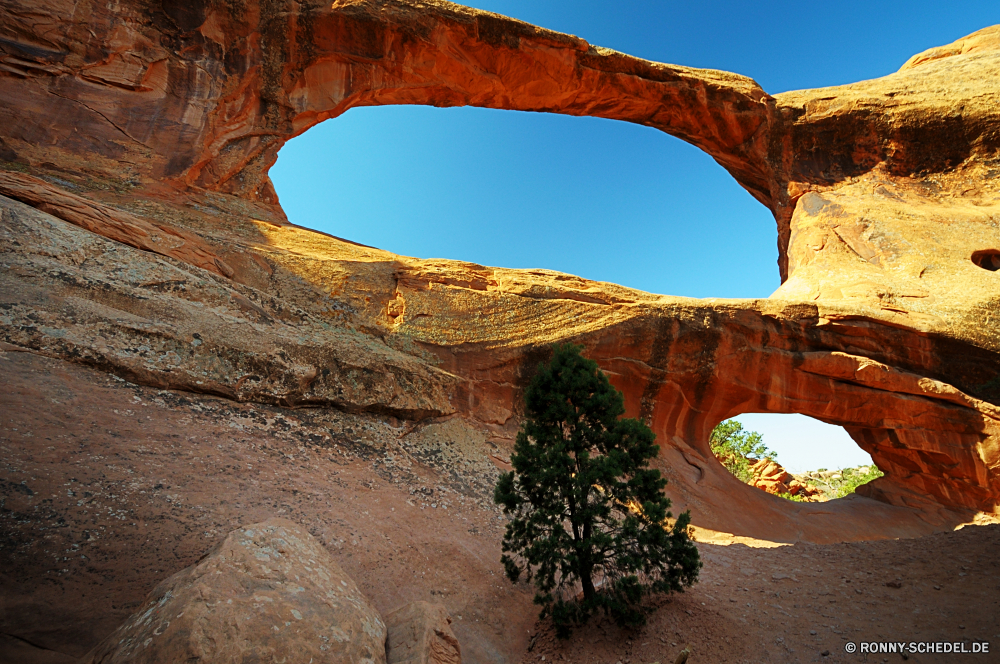 Arches National Park Schlucht Stein Fels Landschaft Reisen Gewölbe nationalen Bogen Park Brücke Tourismus Himmel Tal Antike Wüste Schlucht Dach Struktur landschaftlich Berg alt Sandstein Architektur historischen Ruine Gebäude Bögen Backstein Schutzüberzug Geschichte Bildung Felsen Viadukt Roman Wahrzeichen Szenerie Schiff historische Denkmal Ruine Klippe natürliche Südwesten Schiffswrack Geologie im freien Aushöhlung Wolken Mauer Baum Wildnis Bespannung Nationalpark Loch Höhle natürliche depression berühmte Tourist Schiff Sommer Antik Berge Sand Bau Fluss Fenster Orange im freien Arches Nationalpark in der Nähe Kultur trocken Urlaub geologische Schloss Cliff-Wohnung Wrack Wohnung Festung Besichtigungen Vergangenheit felsigen Westen Handwerk Osten Braun friedliche Sonnenuntergang Meer canyon stone rock landscape travel vault national arch park bridge tourism sky valley ancient desert ravine roof structure scenic mountain old sandstone architecture historic ruins building arches brick protective covering history formation rocks viaduct roman landmark scenery ship historical monument ruin cliff natural southwest shipwreck geology outdoors erosion clouds wall tree wilderness covering national park hole cave natural depression famous tourist vessel summer antique mountains sand construction river window orange outdoor arches national park near culture dry vacation geological castle cliff dwelling wreck dwelling fortress sightseeing past rocky west craft east brown peaceful sunset sea