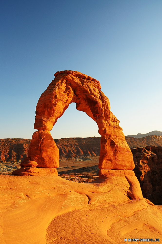 Arches National Park Schlucht Fels Wüste Park nationalen Landschaft Stein Sandstein Reisen Himmel Berg Felsen Bögen Tourismus Sand Tal Aushöhlung Klippe Lineal Südwesten Backstein Grab Bogen landschaftlich natürliche Geologie im freien im freien Baumaterial Wolken Westen Tourist geologische Bildung Schlucht Wahrzeichen Formationen Berge Szenerie Orange Antike Urlaub Arches Nationalpark Wildnis Geschichte Süden Denkmal trocken Grand Wandern Pyramide Baum Mesa Wunder alt Abenteuer berühmte Fluss westliche Sommer zarte Gebäude Struktur Horizont Ehrfurcht Felge Ruine Architektur Staaten Megalith Boden Landschaften Tempel Osten Erde Umgebung Hövel Zivilisation Arid Ruine Aussicht natürliche depression einzigartige Land Platz Welt Gedenkstätte canyon rock desert park national landscape stone sandstone travel sky mountain rocks arches tourism sand valley erosion cliff ruler southwest brick grave arch scenic natural geology outdoor outdoors building material clouds west tourist geological formation ravine landmark formations mountains scenery orange ancient vacation arches national park wilderness history south monument dry grand hiking pyramid tree mesa wonder old adventure famous river western summer delicate building structure horizon awe rim ruins architecture states megalith soil scenics temple east earth environment hovel civilization arid ruin vista natural depression unique land place world memorial