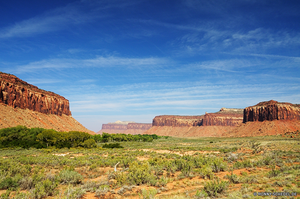 Canyonlands National Park Schloss Befestigung Defensive Struktur Landschaft Wüste Struktur Festung Fels Reisen Palast Park Himmel Schlucht Tourismus Berg nationalen Stein Sandstein Südwesten Wolken landschaftlich Aushöhlung im freien Antike Geschichte Tal Szenerie alt natürliche Klippe Hügel Denkmal Wahrzeichen Gebäude Berge Westen Sand historischen Turm Mauer Geologie im freien Architektur Urlaub Formationen Bögen Felsen Bildung Ruine Grand mittelalterliche Wildnis Orange Land Festung Bäume Baum Abenteuer trocken Haus Tourist Ruine Ringwall Entwicklung des ländlichen Panorama Wolke berühmte Butte Mesa geologische Fluss Hügel westliche Land Wandern Süden Landschaften Panorama historische Herbst Gras Felsenburg Wald Kaktus Staaten Spitze Kultur Horizont Sonnenuntergang castle fortification defensive structure landscape desert structure fortress rock travel palace park sky canyon tourism mountain national stone sandstone southwest clouds scenic erosion outdoors ancient history valley scenery old natural cliff hill monument landmark building mountains west sand historic tower wall geology outdoor architecture vacation formations arches rocks formation ruins grand medieval wilderness orange land fort trees tree adventure dry house tourist ruin rampart rural panoramic cloud famous butte mesa geological river hills western country hiking south scenics panorama historical autumn grass stronghold forest cactus states peak culture horizon sunset