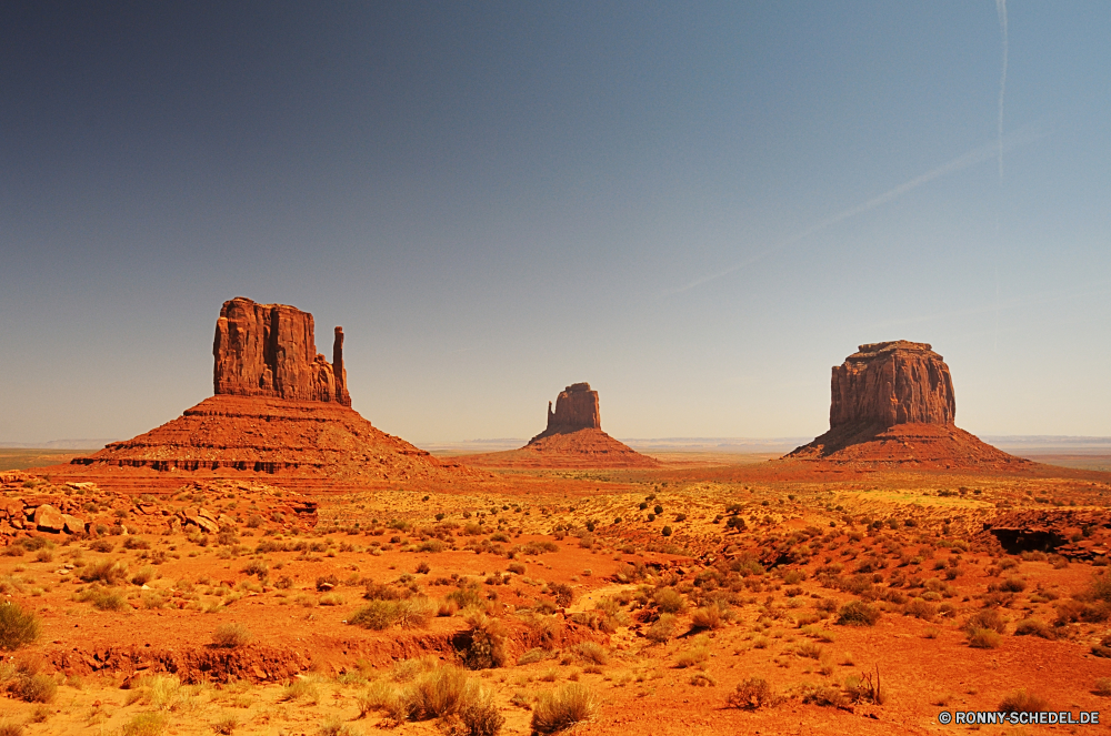 Monument Valley Sand Wüste Fels Reisen Boden Park Landschaft Schlucht Himmel Sandstein Backstein nationalen Erde Stein Tourismus Schloss Tal Berg Baumaterial Denkmal Wildnis Wolken im freien Formationen Festung Aushöhlung Westen natürliche im freien Wahrzeichen Südwesten Urlaub Butte Bögen Berge Befestigung Felsen Klippe Antike Orange Bildung westliche Pyramide trocken Ehrfurcht Turm Geschichte landschaftlich Mesa Arid Geologie Szenerie Sonnenuntergang Landschaften Architektur Land Panorama Hügel berühmte geologische Gebäude Ruine historische Wandern Defensive Struktur alt Horizont Aussicht Bereich Palast Wunder Mauer sonnig Steine Osten historischen Grab Tourist ruhige Denkmal-Senke Himmel s Sonne Tribal Verwurzelung Land Ruine Grand Spitze heiß Wärme Darm-Trakt Struktur Entwicklung des ländlichen Festung Wild Szene Gelände Staaten majestätisch Baum Mitte Sommer sand desert rock travel soil park landscape canyon sky sandstone brick national earth stone tourism castle valley mountain building material monument wilderness clouds outdoors formations fortress erosion west natural outdoor landmark southwest vacation butte arches mountains fortification rocks cliff ancient orange formation western pyramid dry awe tower history scenic mesa arid geology scenery sunset scenics architecture land panoramic hill famous geological building ruins historical hiking defensive structure old horizon vista area palace wonder wall sunny stones east historic grave tourist tranquil monument valley sky s sun tribal desolate country ruin grand peak hot heat tract structure rural fort wild scene terrain states majestic tree middle summer