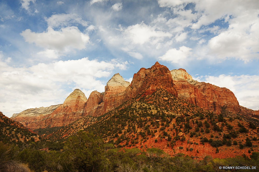 Zion National Park Berg Landschaft Fels Schlucht Schloss Berge Himmel Reisen Wüste Knoll Park nationalen Befestigung Tal Felsen Tourismus Klippe landschaftlich Wolken Stein im freien Bereich Defensive Struktur Aushöhlung Wildnis Geologie im freien Sandstein Bildung Urlaub Südwesten natürliche Szenerie Baum Bäume Sand Wandern geologische Palast Struktur Tourist Orange Westen Wahrzeichen Sommer Steigung Hügel Formationen Spitze Aufstieg Antike Sonnenuntergang felsigen Fluss Land Schlucht Felge Wunder Panorama Abenteuer Hochland Umgebung Mesa Bögen geologische formation Grand Landschaften Szene Alp Turm Ehrfurcht Aussicht Wald hoch Ziel alt Geschichte Gras Architektur Nationalpark Tag Mauer Landschaften Hügel Panorama Steine Sonne Wasser Farbe natürliche Höhe Entwicklung des ländlichen Herbst mountain landscape rock canyon castle mountains sky travel desert knoll park national fortification valley rocks tourism cliff scenic clouds stone outdoors range defensive structure erosion wilderness geology outdoor sandstone formation vacation southwest natural scenery tree trees sand hiking geological palace structure tourist orange west landmark summer slope hill formations peak ascent ancient sunset rocky river land ravine rim wonder panoramic adventure highland environment mesa arches geological formation grand scenics scene alp tower awe vista forest high destination old history grass architecture national park day wall landscapes hills panorama stones sun water color natural elevation rural autumn