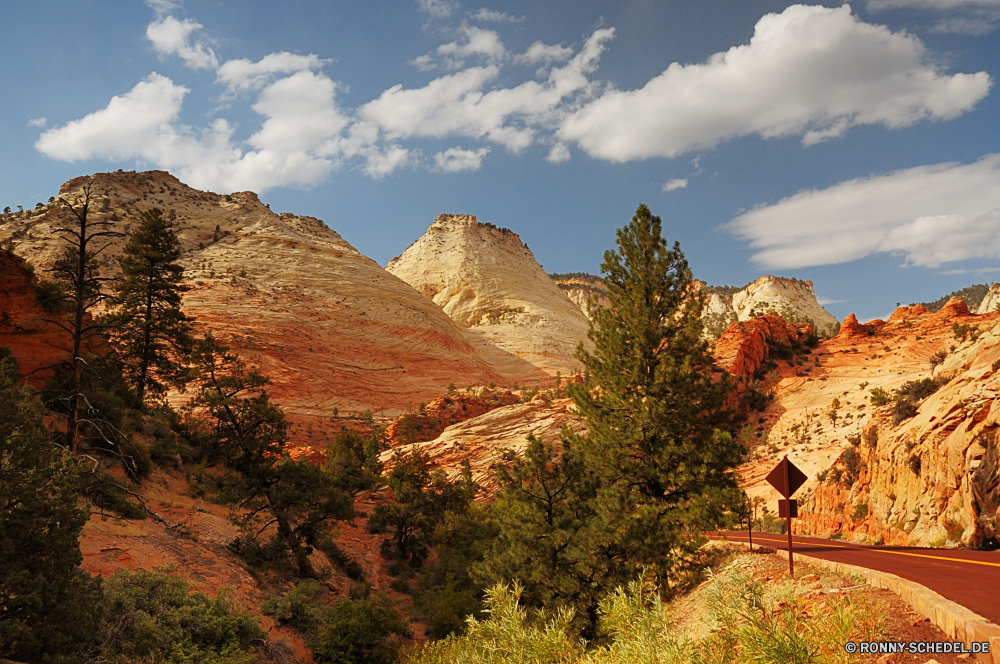 Zion National Park Berg Landschaft Alp Berge Park Himmel nationalen Tal Reisen Baum Wald natürliche Höhe Tourismus Wolken Bereich Fels Schlucht im freien Bäume im freien geologische formation Szenerie Fluss Wolke Schnee Wildnis Wüste Herbst landschaftlich fallen Spitze Klippe Gras Umgebung See Stein Hügel Schloss Urlaub Wandern hoch natürliche Sommer Geologie Westen Wasser Tourist Orange Hügel Hochland Südwesten Aushöhlung Wahrzeichen Panorama Gebäude Felsen sonnig Befestigung Alpen Saison Wiese felsigen Hölzer Entwicklung des ländlichen gelb Feld Horizont Alpine Wunder Grand Scheune friedliche bunte Holz Straße Sandstein Land Haus Frühling Struktur Ruhe Defensive Struktur Kloster Farbe Szene Tag Abenteuer Wirtschaftsgebäude Kiefer Nach oben Ökologie am Morgen Erholung geologische Sand Bildung Winter Licht Pflanze mountain landscape alp mountains park sky national valley travel tree forest natural elevation tourism clouds range rock canyon outdoors trees outdoor geological formation scenery river cloud snow wilderness desert autumn scenic fall peak cliff grass environment lake stone hill castle vacation hiking high natural summer geology west water tourist orange hills highland southwest erosion landmark panorama building rocks sunny fortification alps season meadow rocky woods rural yellow field horizon alpine wonder grand barn peaceful colorful wood road sandstone country house spring structure calm defensive structure monastery color scene day adventure farm building pine top ecology morning recreation geological sand formation winter light plant