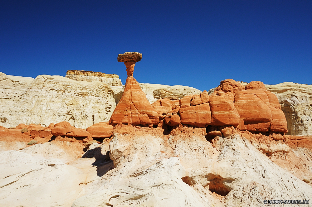 Toadstool Hoodoos Backstein Baumaterial Fels Stein Wüste Sand Landschaft Schlucht Himmel Sandstein Reisen Park nationalen Felsen landschaftlich Wolken Berg Tourismus Klippe Tal im freien im freien Antike Denkmal Wahrzeichen Wildnis Cliff-Wohnung Tourist Südwesten Geschichte Orange Formationen natürliche alt Wohnung Berge Aushöhlung Geologie Architektur Ruine Szenerie Horizont trocken Sommer Tempel Steine Urlaub historische Sonne Struktur geologische Ruine Wandern Panorama Gehäuse Land Sonnenuntergang Szene Wolke Erde berühmte Wärme historischen Wasser ruhige Bildung Gelände Gebäude Abenteuer Kultur Meer Osten Baum Umgebung Farbe Westen Bögen Archäologie Arid Aussicht gelb Landschaften Hügel heiß Mauer Ozean Fluss Mesa Grab Ehrfurcht Antik Grand Hügel Staaten Wind Boden Tag brick building material rock stone desert sand landscape canyon sky sandstone travel park national rocks scenic clouds mountain tourism cliff valley outdoors outdoor ancient monument landmark wilderness cliff dwelling tourist southwest history orange formations natural old dwelling mountains erosion geology architecture ruins scenery horizon dry summer temple stones vacation historical sun structure geological ruin hiking panoramic housing land sunset scene cloud earth famous heat historic water tranquil formation terrain building adventure culture sea east tree environment color west arches archeology arid vista yellow scenics hill hot wall ocean river mesa tomb awe antique grand hills states wind soil day