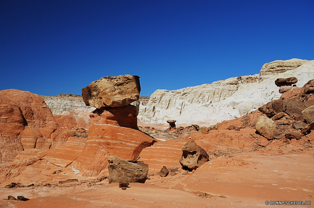 Toadstool Hoodoos Wüste Fels Sand Landschaft Stein Backstein Himmel Grab Schlucht Reisen Baumaterial Berg Felsen Sandstein Tal Park landschaftlich im freien Tourismus nationalen trocken Wolken Klippe Geologie Wildnis Berge im freien Aushöhlung Südwesten Wahrzeichen Geschichte Antike natürliche Hügel Arid Erde Sommer Wärme Ruine historische Orange Horizont Hügel Bereich Steine Denkmal Boden Wolke heiß Urlaub Gebäude Meer alt niemand Formationen Gelände Pyramide Land Osten Architektur berühmte Mauer Sonne Extreme Landschaften Strand Abenteuer Tourist Szenerie Ozean geologische Klippen Archäologie Westen Bildung Ruine majestätisch Wasser Struktur Tag gelb Schmutz Süden historischen Umgebung ruhige Küste Sonnenlicht Düne Naher Osten bunte Szene Toten sonnig Wandern Mitte Farbe Schlucht desert rock sand landscape stone brick sky grave canyon travel building material mountain rocks sandstone valley park scenic outdoors tourism national dry clouds cliff geology wilderness mountains outdoor erosion southwest landmark history ancient natural hill arid earth summer heat ruins historical orange horizon hills area stones monument soil cloud hot vacation building sea old nobody formations terrain pyramid land east architecture famous wall sun extreme scenics beach adventure tourist scenery ocean geological cliffs archeology west formation ruin majestic water structure day yellow dirt south historic environment tranquil coast sunlight dune middle east colorful scene dead sunny hiking middle color ravine