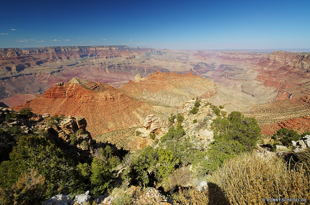 Grand Canyon National Park - South Rim Schlucht Schlucht Tal Wüste Fels Berge Landschaft natürliche depression Berg Park nationalen Aushöhlung Himmel Reisen Felge Felsen Grand landschaftlich Südwesten Geologie Klippe Sand Tourismus Stein Wolken Urlaub Fluss Westen Mesa im freien Wandern geologische Abenteuer Wahrzeichen im freien Baum Orange Tourist Wunder Sandstein Süden Welt Szenerie Wildnis Bildung Bereich natürliche trocken Klippen Aussicht Hügel Hochland Land Landschaften Panorama Straße Formationen Nationalpark Arid Spitze Wasser Darm-Trakt Kaktus Bögen Szene Gelände westliche felsigen Sommer majestätisch Umgebung Erholung geologische formation Bäume canyon ravine valley desert rock mountains landscape natural depression mountain park national erosion sky travel rim rocks grand scenic southwest geology cliff sand tourism stone clouds vacation river west mesa outdoors hiking geological adventure landmark outdoor tree orange tourist wonder sandstone south world scenery wilderness formation range natural dry cliffs vista hill highland land scenics panorama road formations national park arid peak water tract cactus arches scene terrain western rocky summer majestic environment recreation geological formation trees