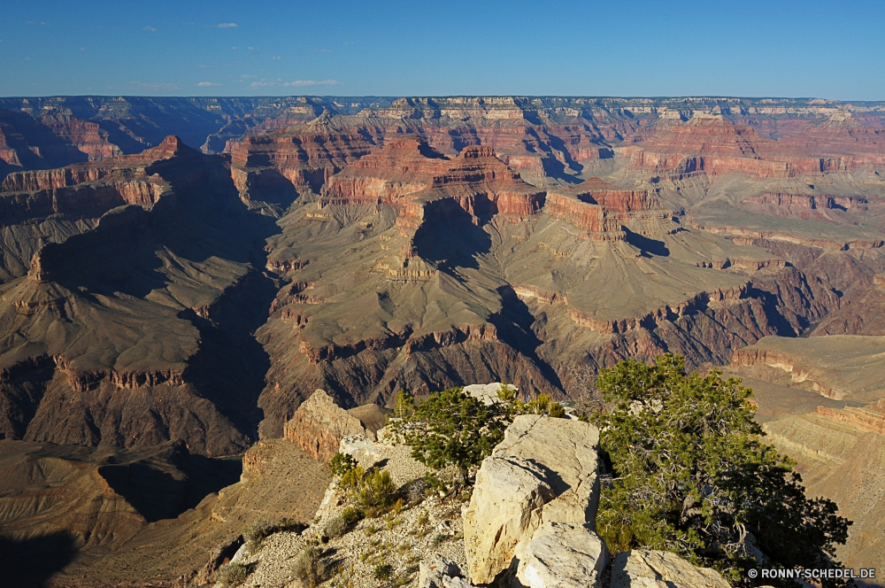 Grand Canyon National Park - South Rim Schlucht Schlucht Tal natürliche depression Fels Landschaft Berg Wüste Park nationalen Felge Klippe Grand Reisen Berge Aushöhlung Geologie Himmel landschaftlich Tourismus Felsen Südwesten Stein Sand Wolken Urlaub Fluss Westen im freien im freien Wandern Mesa Wahrzeichen geologische Wunder Baum Tourist Orange Abenteuer Süden Welt Szenerie Bildung Sandstein Bereich Wildnis natürliche Aussicht Landschaften Spitze Szene Land trocken Horizont Sonnenuntergang Nationalpark Arid Gelände Wolke Hügel Grand canyon Schlucht Formationen Ziel geologische formation Plateau Bögen Umgebung Wasser bunte canyon ravine valley natural depression rock landscape mountain desert park national rim cliff grand travel mountains erosion geology sky scenic tourism rocks southwest stone sand clouds vacation river west outdoor outdoors hiking mesa landmark geological wonder tree tourist orange adventure south world scenery formation sandstone range wilderness natural vista scenics peak scene land dry horizon sunset national park arid terrain cloud hill grand canyon gorge formations destination geological formation plateau arches environment water colorful