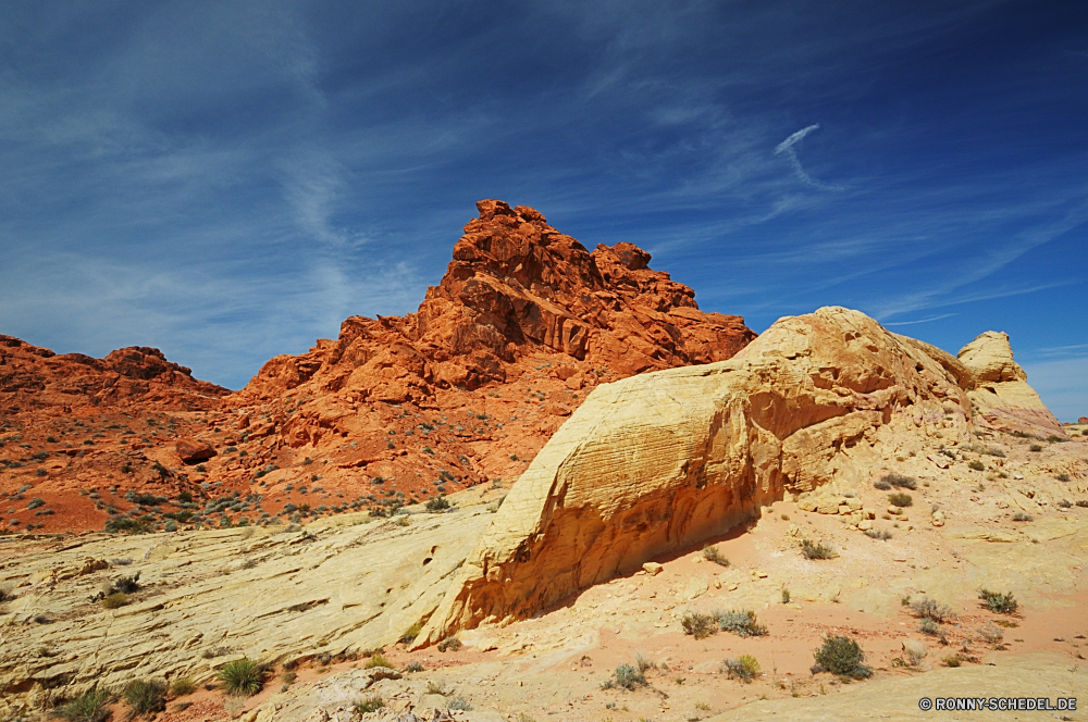 Valley of Fire State Park Schlucht Fels Berg Wüste Landschaft Tal Klippe Schlucht Park Himmel Sand nationalen Reisen Stein Sandstein landschaftlich Berge Felsen Wildnis im freien geologische formation natürliche depression natürliche Tourismus Aushöhlung Geologie im freien Formationen Szenerie Südwesten Bereich Urlaub Hügel Wolken Arid Landschaften Orange Land Steigung trocken geologische Bildung Spitze Aufstieg Bögen Alp Wahrzeichen Westen Wandern Panorama Baum Sommer Sonne Wolke Linie Ehrfurcht Tag Horizont westliche Denkmal heiß Bereich Abenteuer Klippen Boden Szene Tourist Wärme Umgebung Sonnenuntergang Farbe Mesa Gelände Aussicht Wild felsigen Extreme Reise Reise natürliche Höhe Ziel Knoll Straße gelb Butte karge Dürre hoch niemand Grand Hügel Staaten Hochland Klima Steine Braun Wasser canyon rock mountain desert landscape valley cliff ravine park sky sand national travel stone sandstone scenic mountains rocks wilderness outdoors geological formation natural depression natural tourism erosion geology outdoor formations scenery southwest range vacation hill clouds arid scenics orange land slope dry geological formation peak ascent arches alp landmark west hiking panoramic tree summer sun cloud line awe day horizon western monument hot area adventure cliffs soil scene tourist heat environment sunset color mesa terrain vista wild rocky extreme trip journey natural elevation destination knoll road yellow butte barren drought high nobody grand hills states highland climate stones brown water