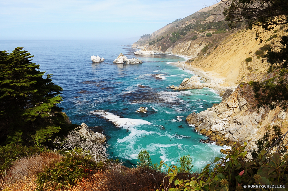 Highway 1 Ozean Vorgebirge Küste Strand Meer natürliche Höhe Landschaft Wasser geologische formation Küste Fels Reisen Klippe Ufer Urlaub Insel Bucht Kap Küstenlinie Sommer Himmel landschaftlich Sonne Tourismus Urlaub Sand Felsen Welle Wellen am Meer Berg seelandschaft Paradies im freien Stein felsigen Baum Hügel Szenerie sonnig Körper des Wassers Ziel Surf Wolke Horizont Tourist Szene im freien Urlaub Tropischer Park Küste Wolken klar Panorama Inseln ruhige Entspannen Sie sich Tag Pazifik Sonnenlicht natürliche Erholung Urlaub Berge Wetter Klippen hoch idyllische friedliche entspannende Meeresküste Kiefer Marine Süden Boot Entspannung Stadt warm Türkis Gezeiten Lagune Palm Resort Freizeit Umgebung Ruhe ocean promontory coast beach sea natural elevation landscape water geological formation coastline rock travel cliff shore vacation island bay cape shoreline summer sky scenic sun tourism holiday sand rocks wave waves seaside mountain seascape paradise outdoor stone rocky tree hill scenery sunny body of water destination surf cloud horizon tourist scene outdoors vacations tropical park coastal clouds clear panorama islands tranquil relax day pacific sunlight natural recreation holidays mountains weather cliffs high idyllic peaceful relaxing seashore pine marine south boat relaxation city warm turquoise tide lagoon palm resort leisure environment calm