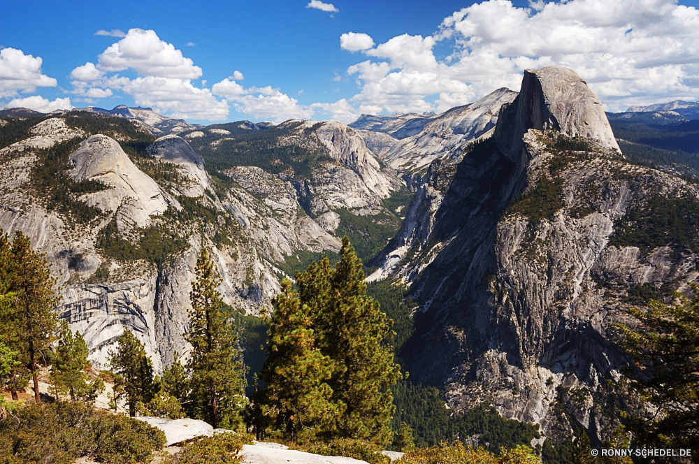 Yosemite National Park Alp Berg natürliche Höhe Schnee Bereich Berge Landschaft geologische formation Spitze Himmel Winter Reisen Eis Wald hoch Alpen kalt Gletscher landschaftlich Alpine Wolken Fels Baum Szenerie Bäume im freien Park Wandern Wildnis Hügel Ski Tal Tourismus Wolke nationalen Stein felsigen Spitzen schneebedeckt Panorama Klippe im freien Urlaub Wanderung Umgebung Steigung Nach oben sonnig Urlaub Bergsteigen Höhe Klettern Wandern Saison abgedeckt Hügel Sport Wild See Gipfeltreffen Trek Klettern Sommer Gras natürliche Mount Skifahren Sonne Einfrieren Frost Extreme gefroren Reise Haus Resort Holz Tourist Fluss Tanne Hölzer Abenteuer Sonnenschein Wasser Tag alp mountain natural elevation snow range mountains landscape geological formation peak sky winter travel ice forest high alps cold glacier scenic alpine clouds rock tree scenery trees outdoor park hiking wilderness hill ski valley tourism cloud national stone rocky peaks snowy panorama cliff outdoors vacation hike environment slope top sunny holiday mountaineering altitude climbing trekking season covered hills sport wild lake summit trek climb summer grass natural mount skiing sun freeze frost extreme frozen journey house resort wood tourist river fir woods adventure sunshine water day